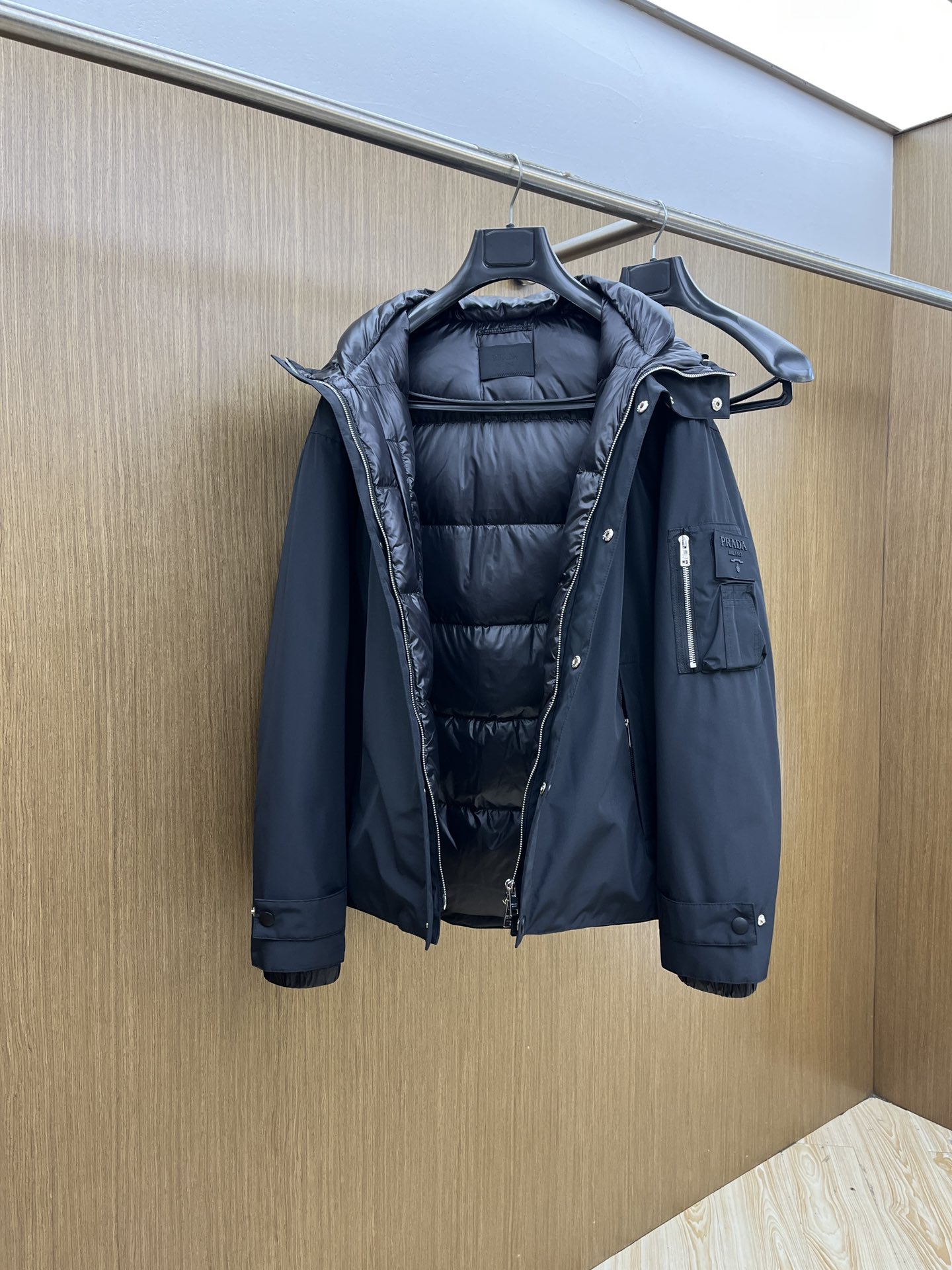 秋冬羽绒服 PD 🔥🔥秋冬新款男士连帽羽绒服外套，高定面料 国标95羽绒内胆 透气舒适度高，细节无可挑剔