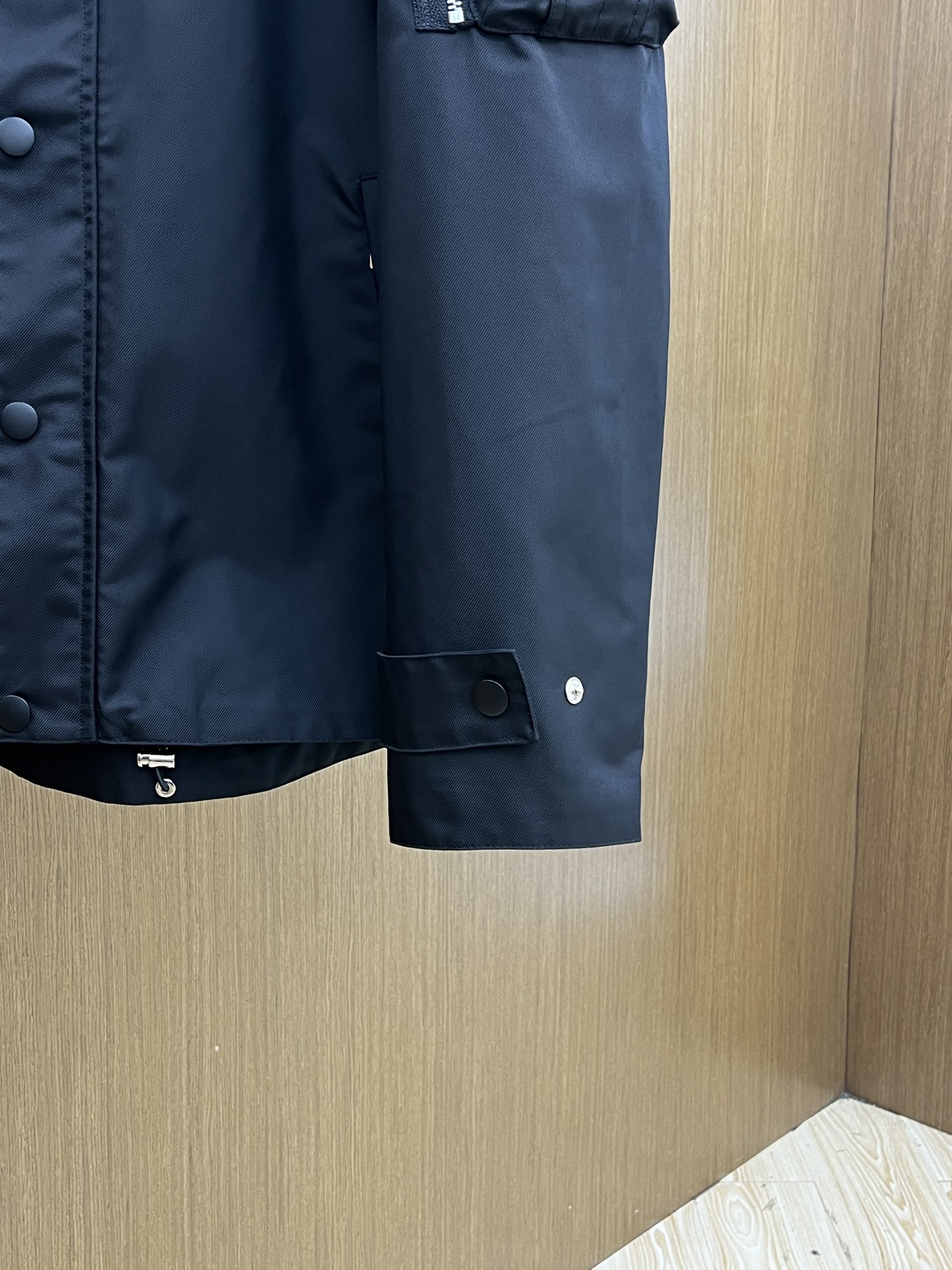 秋冬 PD 🔥🔥ss秋冬新款发布 普拉达连帽夹克外套，秋季爆款连帽夹克，穿上就是舒适自在又显瘦的存在，f