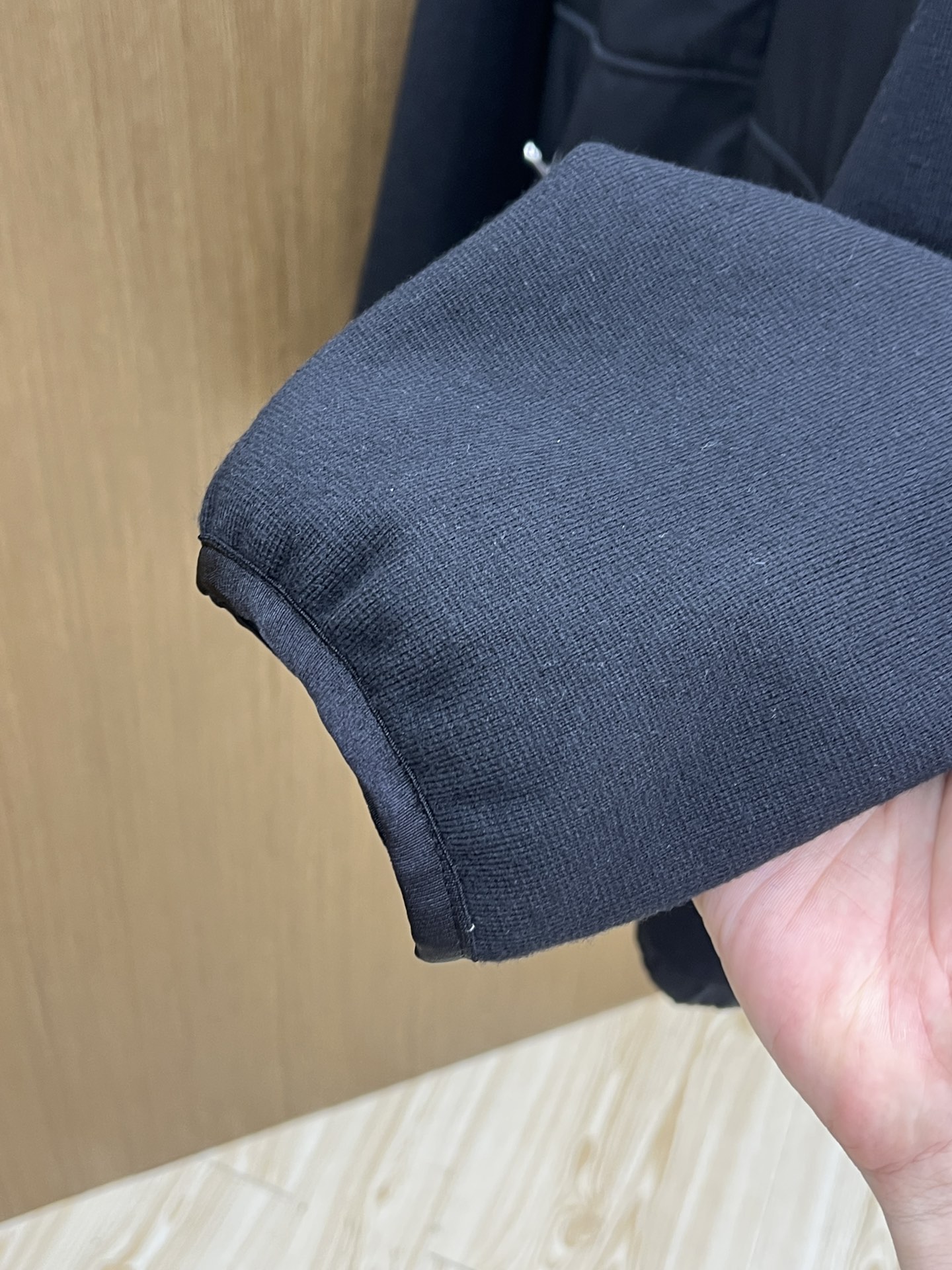 秋冬 lP🆕 🔥🔥ss秋冬最新时尚男士立领拼接针织夹克。 经典设计感与颜值爆棚的外套，品质更是无法挑剔品