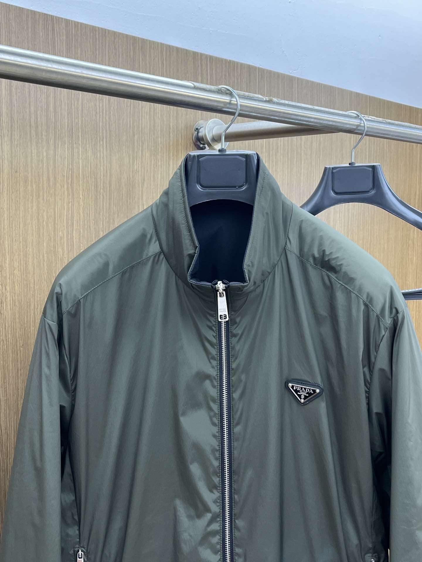 秋冬 PD 🔥🔥ss秋冬新款P家立领双面棉服外套 经典设计感与颜值爆棚的外套，品质更是无法挑剔品控可以直