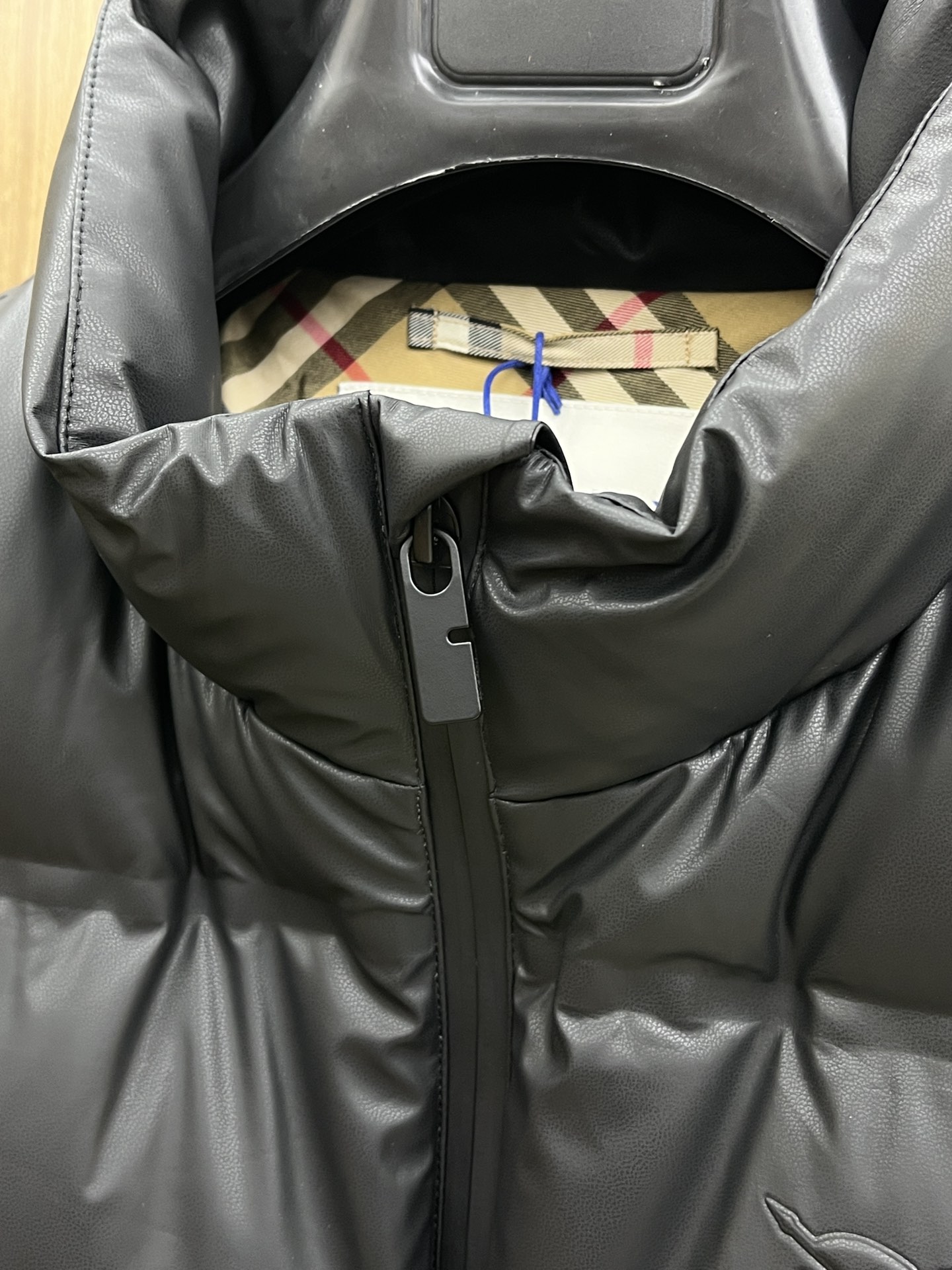 秋冬羽绒服 BBR 🔥🔥爆单王 25秋冬独家专供秋冬新款羽绒马甲。贸易公司渠道稀出，降温天气必备的保暖单