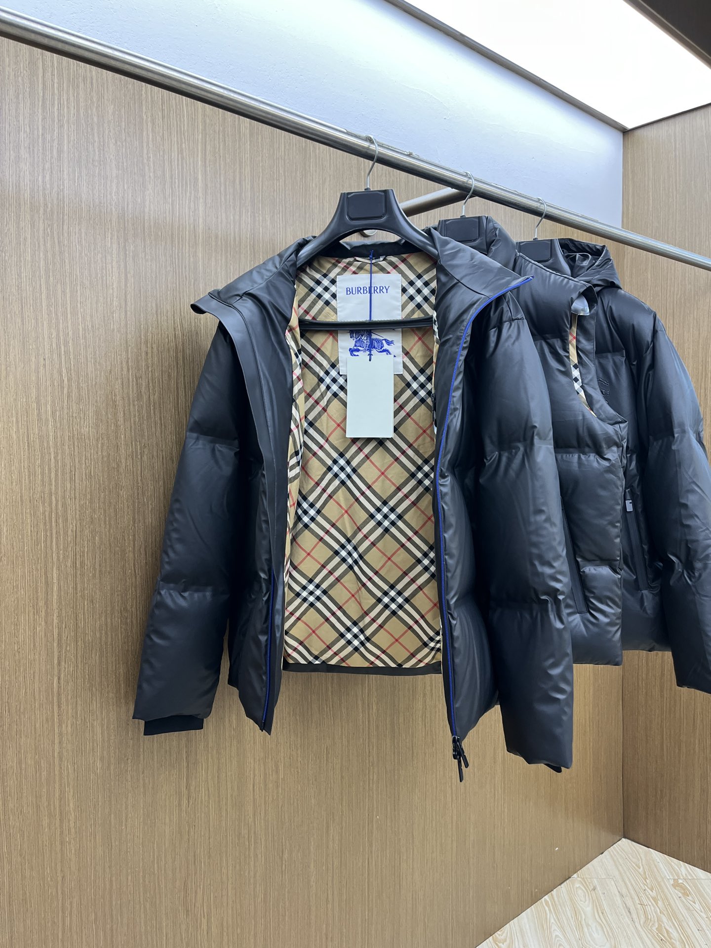 秋冬羽绒服 BBR 🔥🔥爆单王 25秋冬独家专供秋冬新款立领羽绒服外套 贸易公司渠道稀出，降温天气必备的