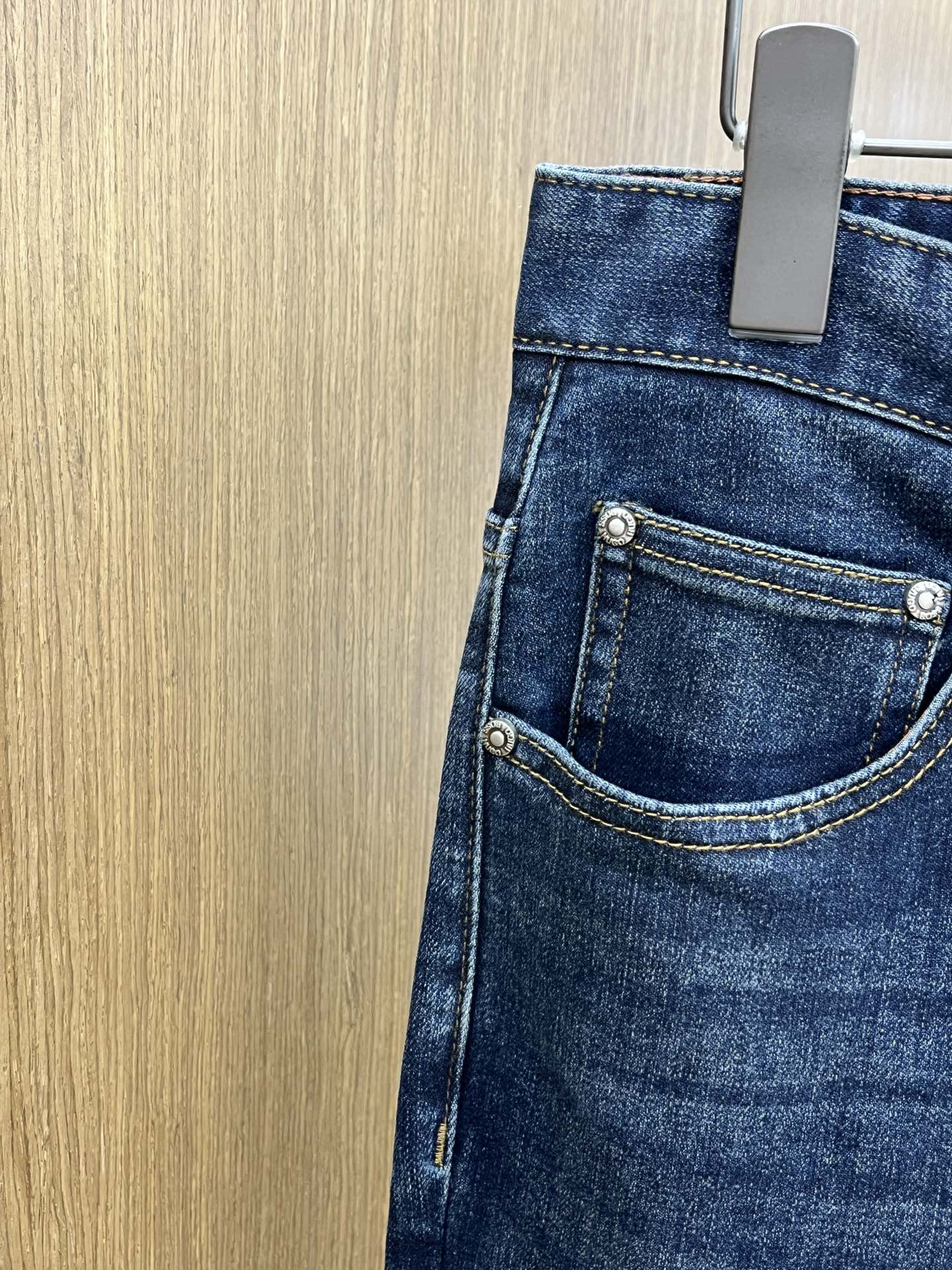 秋冬 Hugo🔥🔥高端定制、25SS秋冬最新款牛仔裤 柜台同步发售 进口固色面料 原版定制复刻 客供五金