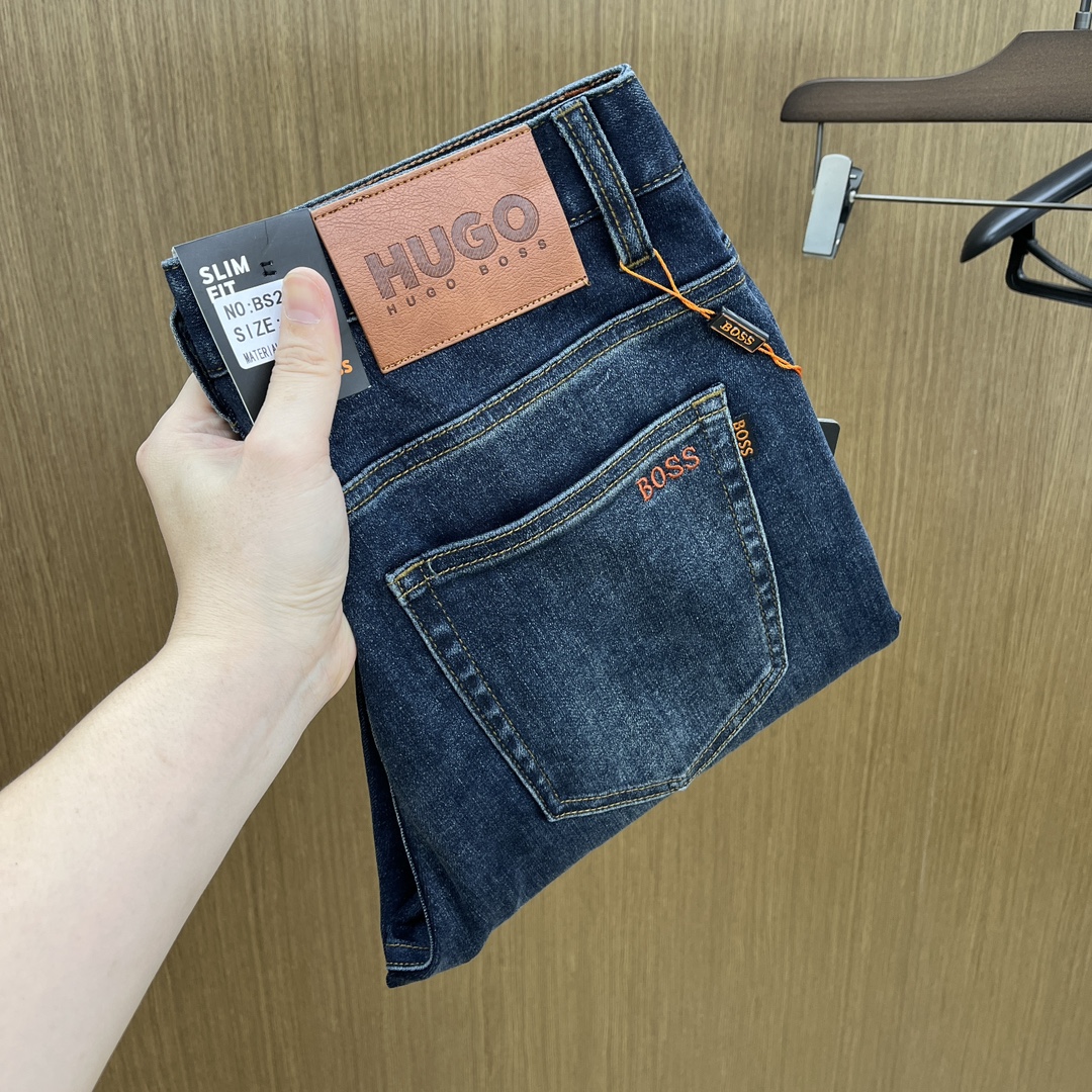 NO:520117,Autumn and Winter Hugo high-end customization, 25SS autumn and winter latest jeans are available at the counter simultaneously, imported color fixing fabrics, original custom reproduction, customer-supplied hardware and auxiliary materials, original quality, heavy industry washing, fine workmanship and excellent upper body!  Preferred single product produced by fax, number 29-38 without 35.37, jeans, alexander wang19860909秋冬 Hugo高端定制、25SS秋冬最新款牛仔裤 柜台同步发售 进口固色面料 原版定制复刻 客供五金辅料 原单品质 重工洗水 做工走线精细 上身绝佳！优选单品 fax出品 码数29-38无35.37,,jeans,alexander wang,Men's clothing