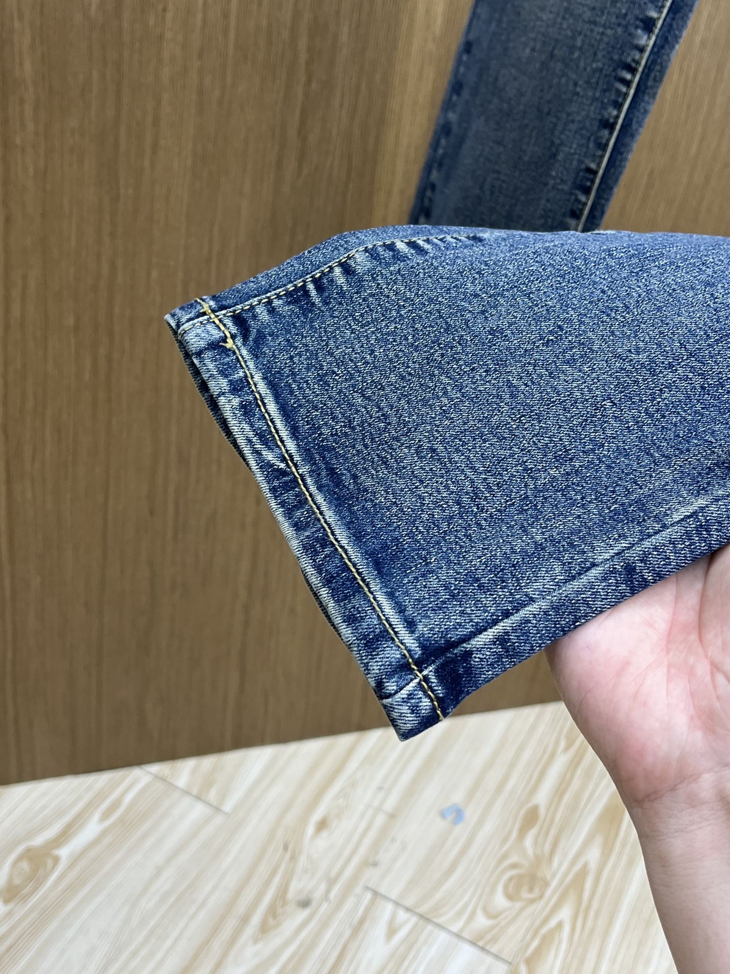 秋冬 Mon 🔥🔥高端定制、25SS秋冬最新款牛仔裤 柜台同步发售 进口固色面料 原版定制复刻 客供五金