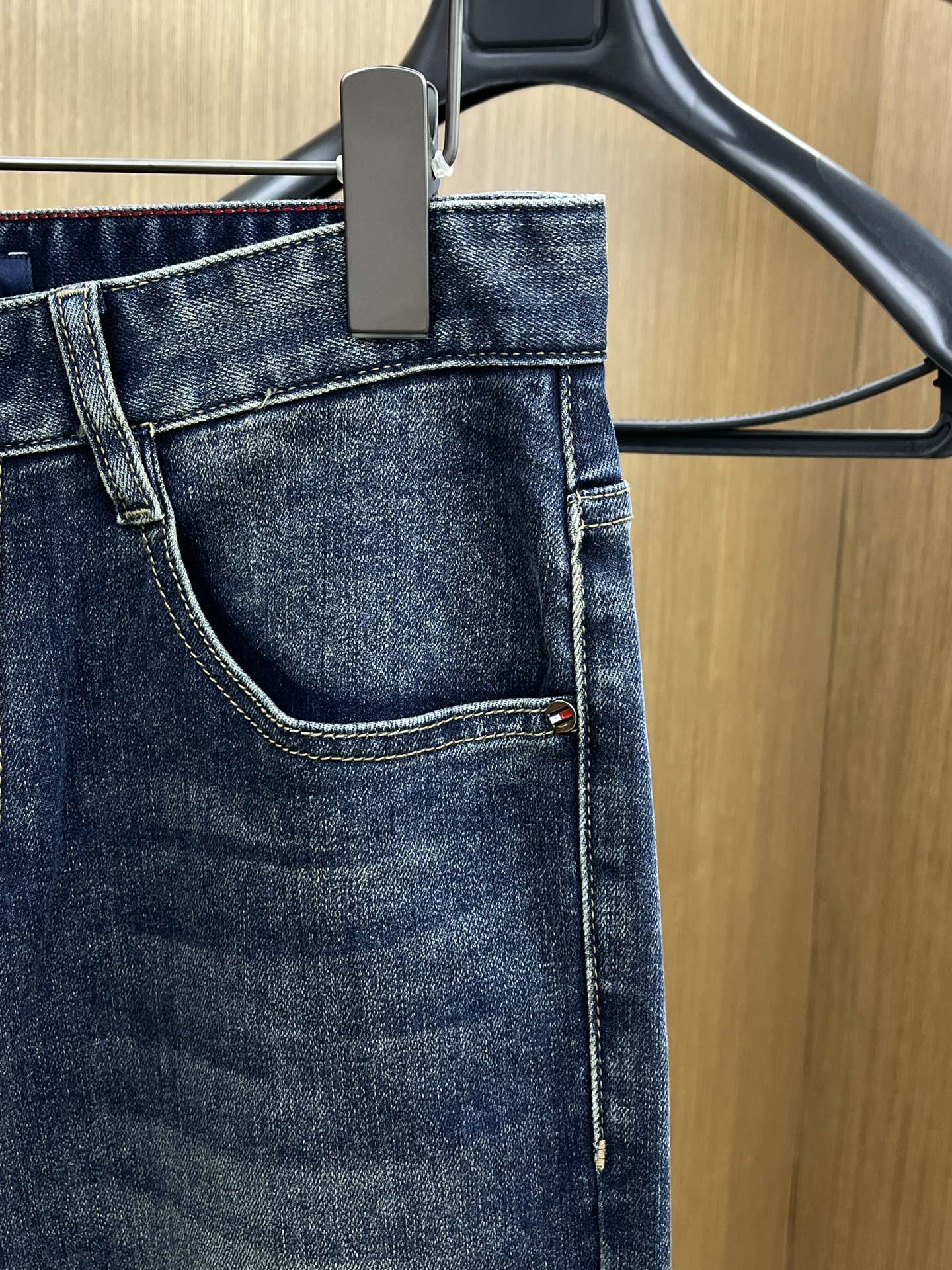 秋冬 TOMY🔥🔥高端定制、25SS秋冬最新款牛仔裤 柜台同步发售 进口固色面料 原版定制复刻 客供五金