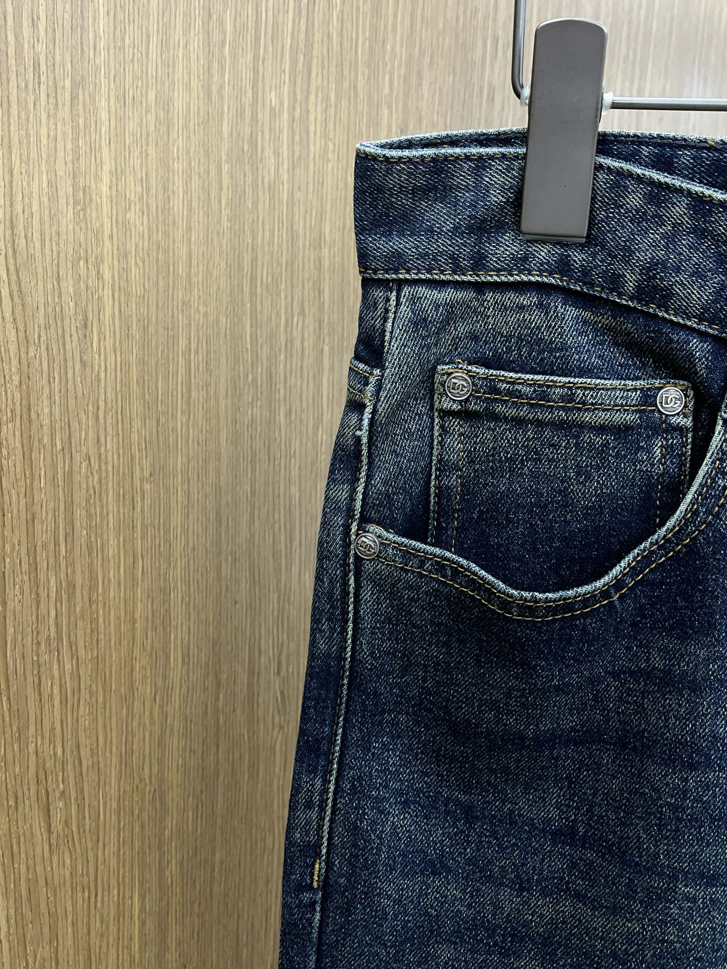 秋冬 DG🔥🔥高端定制、25SS秋冬最新款牛仔裤 柜台同步发售 进口固色面料 原版定制复刻 客供五金辅料