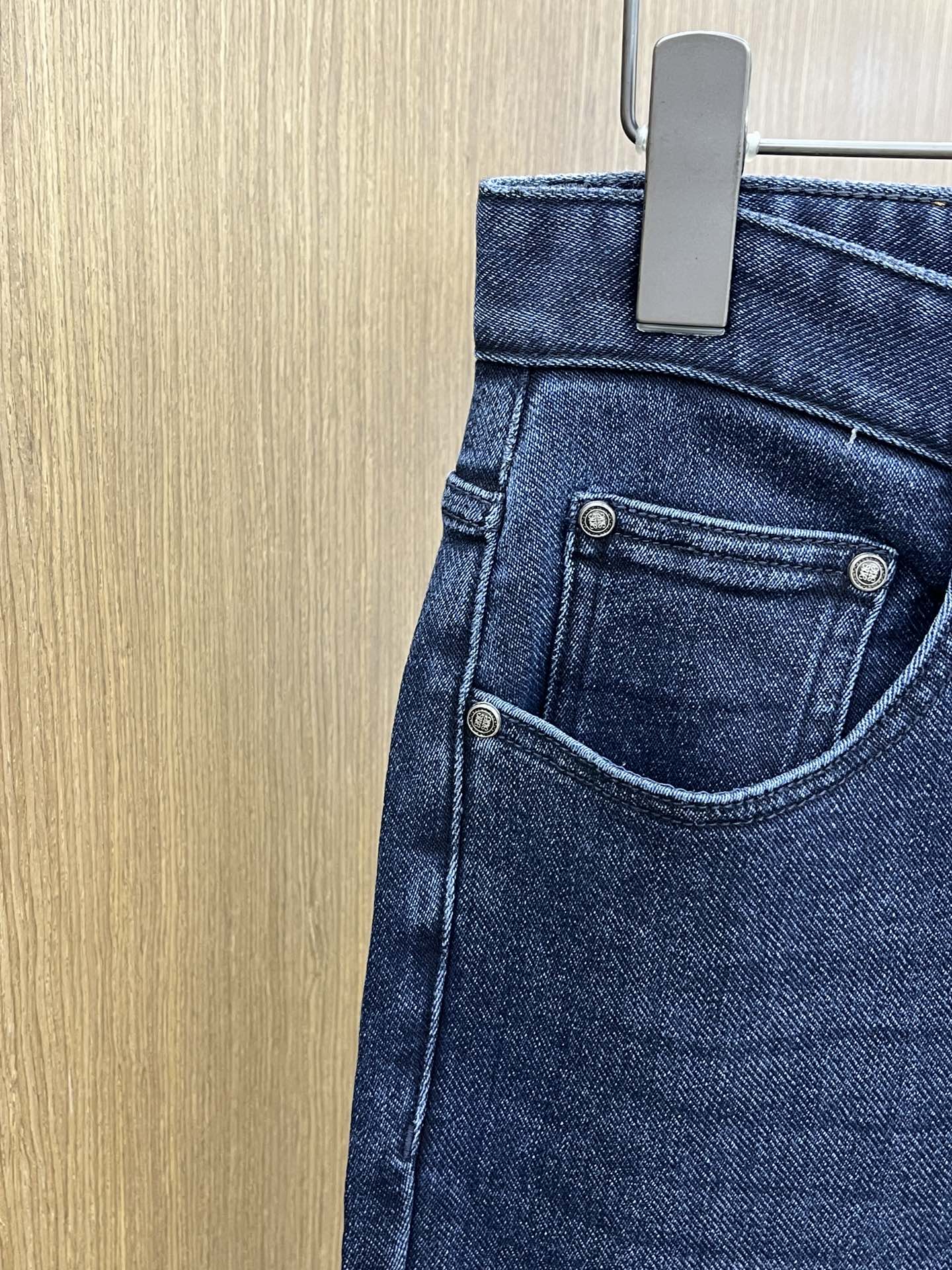 秋冬 Loe 🔥🔥高端定制、25SS秋冬最新款牛仔裤 柜台同步发售 进口固色面料 原版定制复刻 客供五金