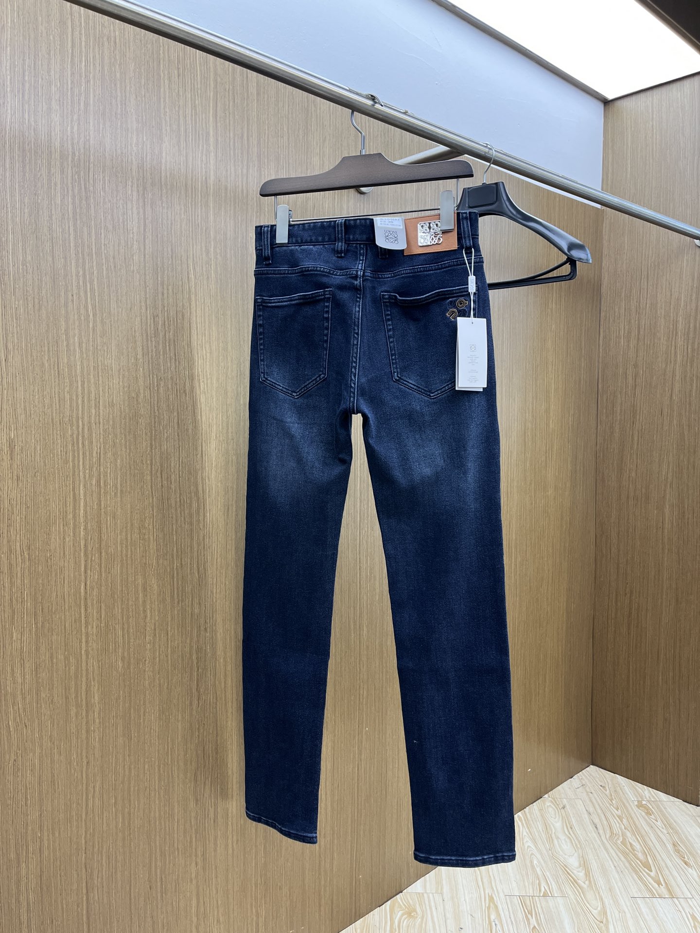 秋冬 Loe 🔥🔥高端定制、25SS秋冬最新款牛仔裤 柜台同步发售 进口固色面料 原版定制复刻 客供五金