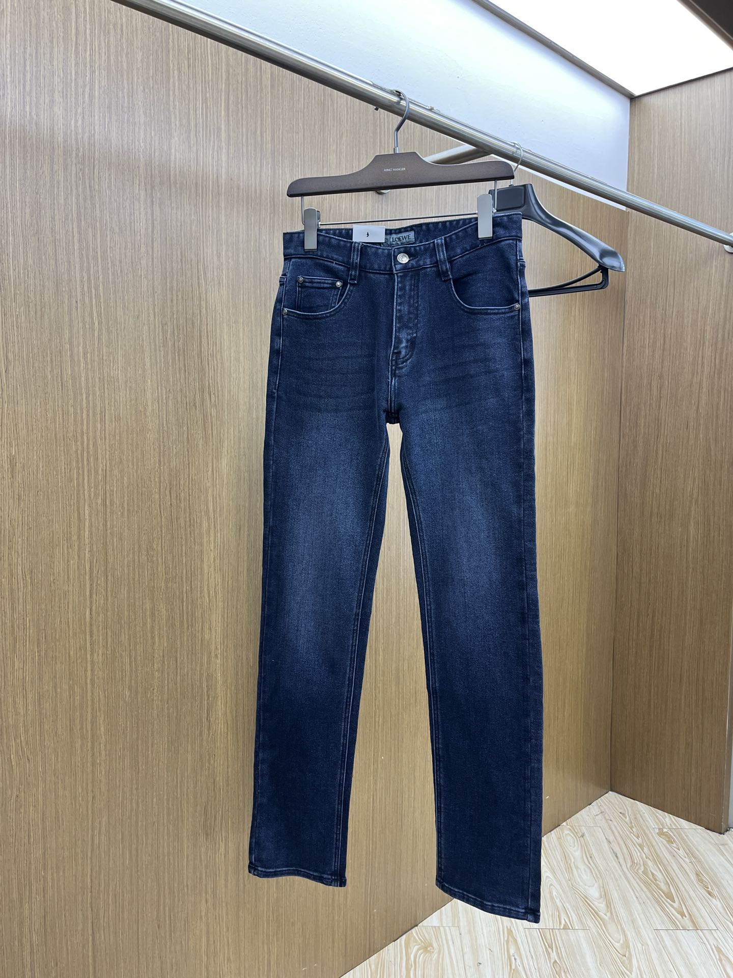 秋冬 Loe 🔥🔥高端定制、25SS秋冬最新款牛仔裤 柜台同步发售 进口固色面料 原版定制复刻 客供五金