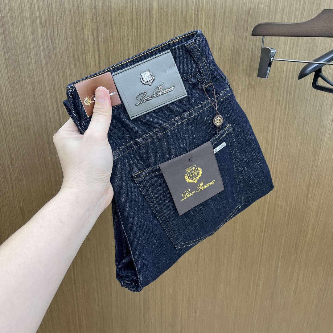 NO:520114,Autumn and Winter LP high-end customization, 25SS autumn and winter latest jeans are available at the counter simultaneously, imported color fixing fabrics, original custom reproduction, customer-supplied hardware and auxiliary materials, original quality, heavy industry washing, fine workmanship and excellent upper body!  Preferred single product produced by fax, number 29-38 without 35.37, loro piana, jeans, alexander wang19860909秋冬 LP 高端定制、25SS秋冬最新款牛仔裤 柜台同步发售 进口固色面料 原版定制复刻 客供五金辅料 原单品质 重工洗水 做工走线精细 上身绝佳！优选单品 fax出品 码数29-38无35.37,,loro piana,jeans,alexander wang,Men's clothing