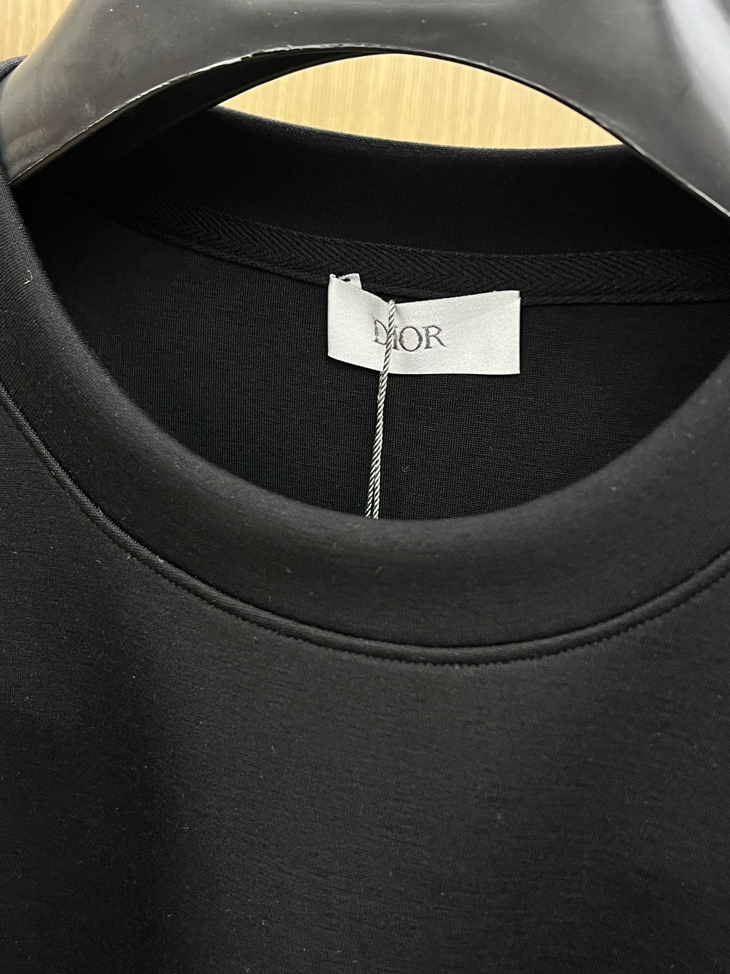 秋冬 CD 🔥🔥2025秋冬专柜新款 时尚休闲打底衫长袖T恤，精选进口高密度双面拉架棉面料，精致原版lo