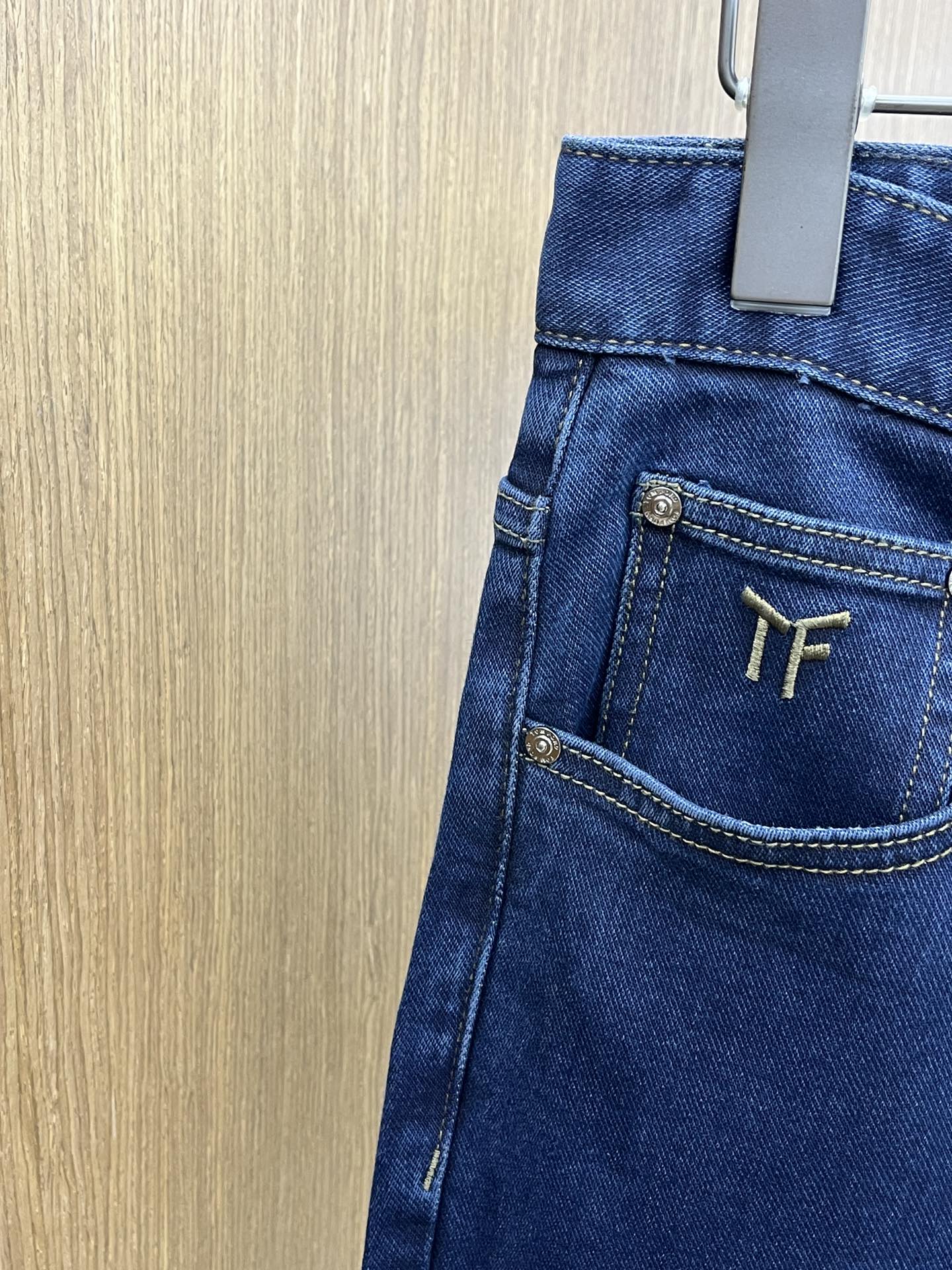 秋冬 TF 🔥🔥高端定制、25SS秋冬最新款牛仔裤 柜台同步发售 进口固色面料 原版定制复刻 客供五金辅