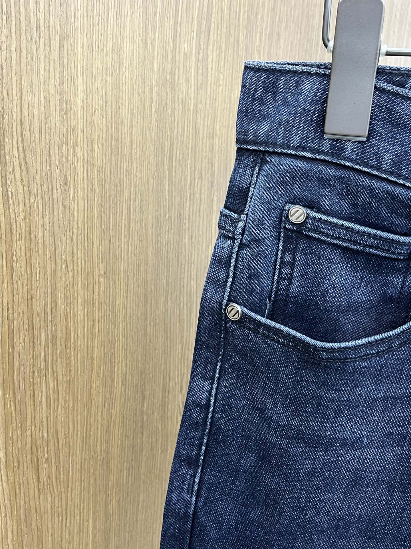 秋冬 ZZ 🔥🔥高端定制、25SS秋冬最新款牛仔裤 柜台同步发售 进口固色面料 原版定制复刻 客供五金辅