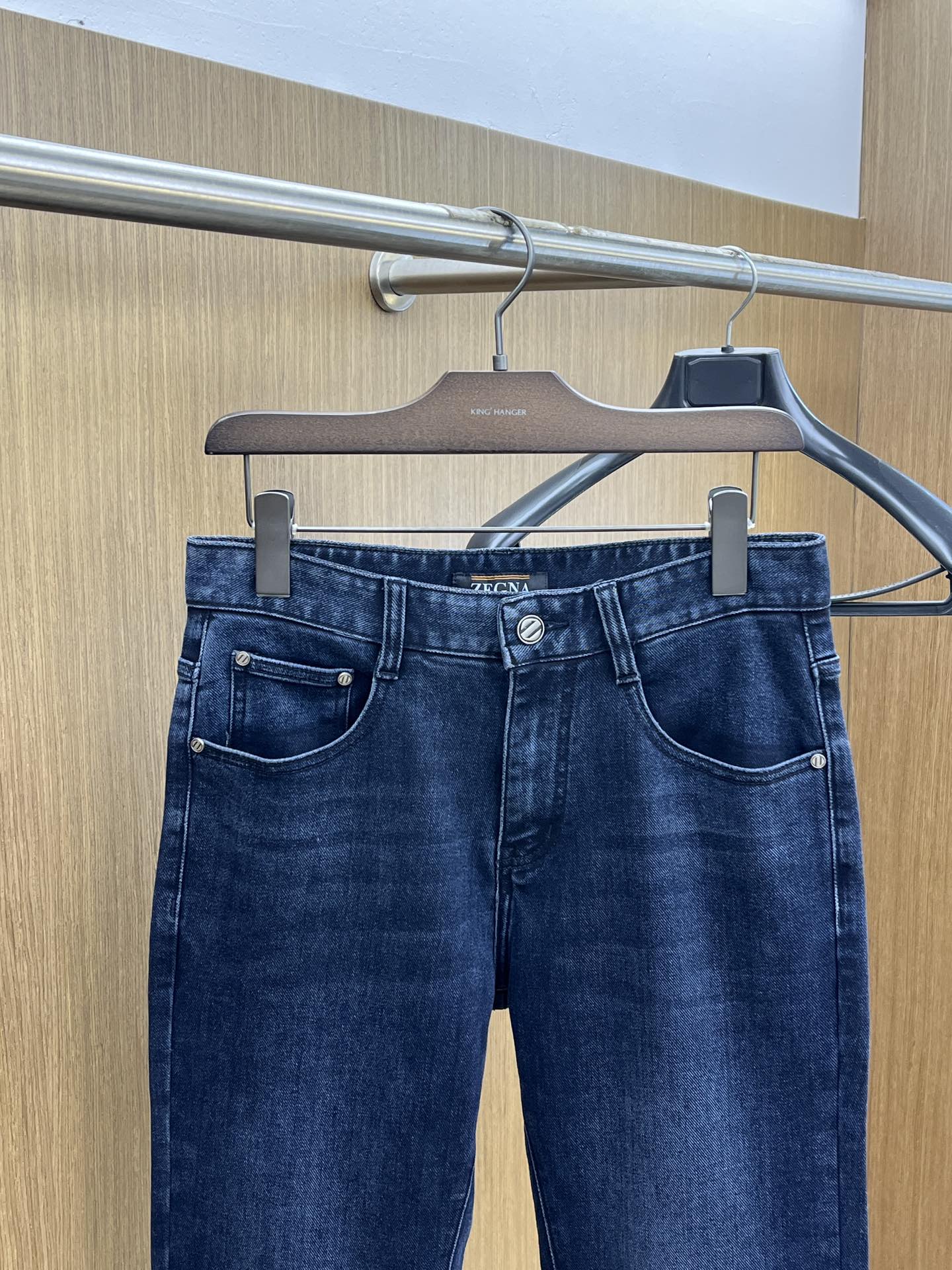 秋冬 ZZ 🔥🔥高端定制、25SS秋冬最新款牛仔裤 柜台同步发售 进口固色面料 原版定制复刻 客供五金辅