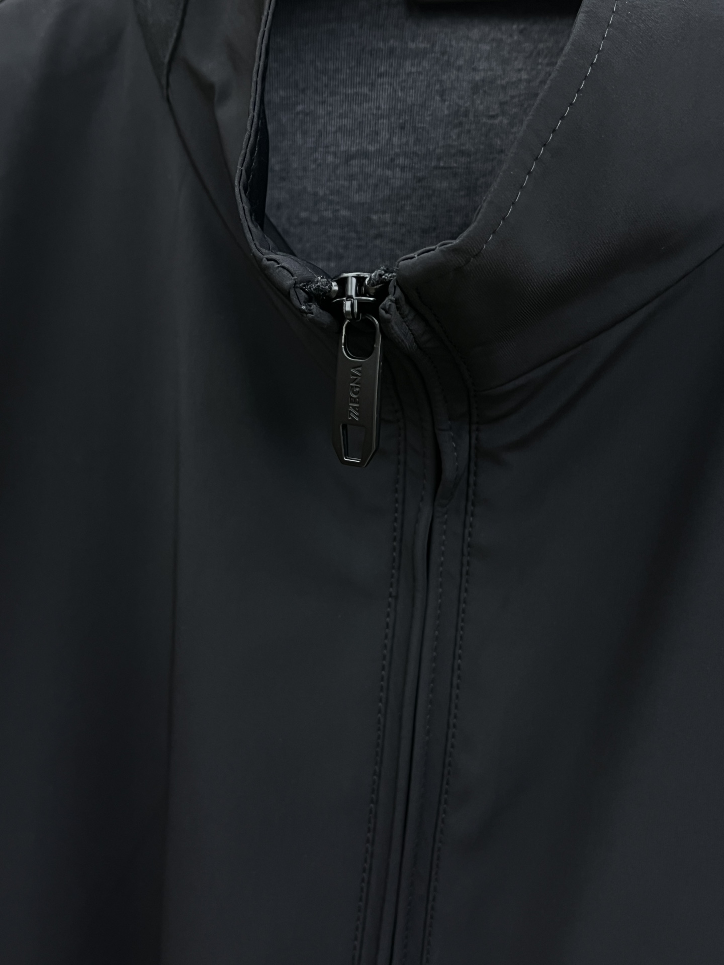 秋冬 ZZ 🔥🔥ss秋冬最新时尚男士立领夹克。 经典设计感与颜值爆棚的外套，品质更是无法挑剔品控可以直接