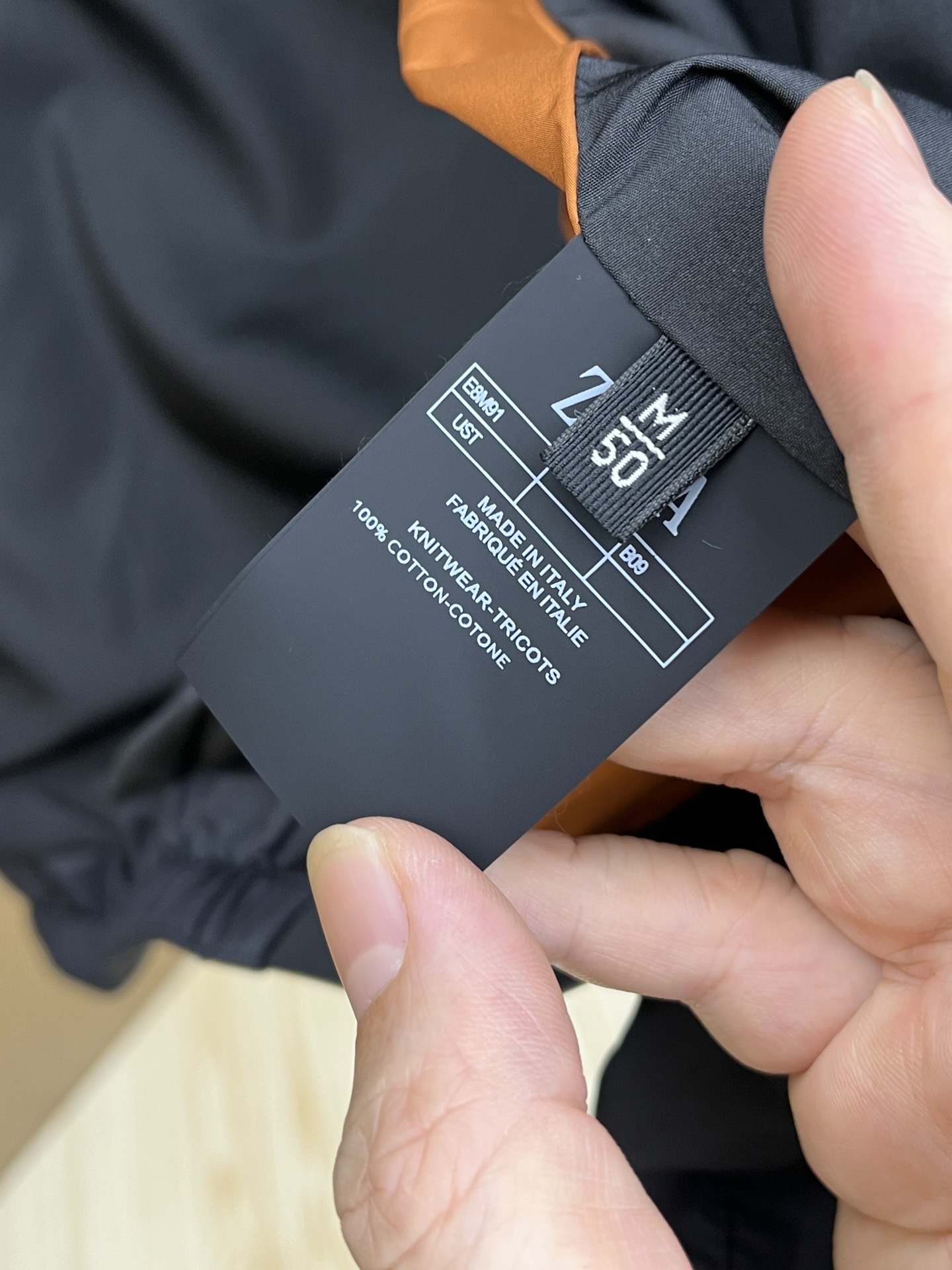 秋冬 ZZ 🔥🔥ss秋冬最新时尚男士立领夹克。 经典设计感与颜值爆棚的外套，品质更是无法挑剔品控可以直接