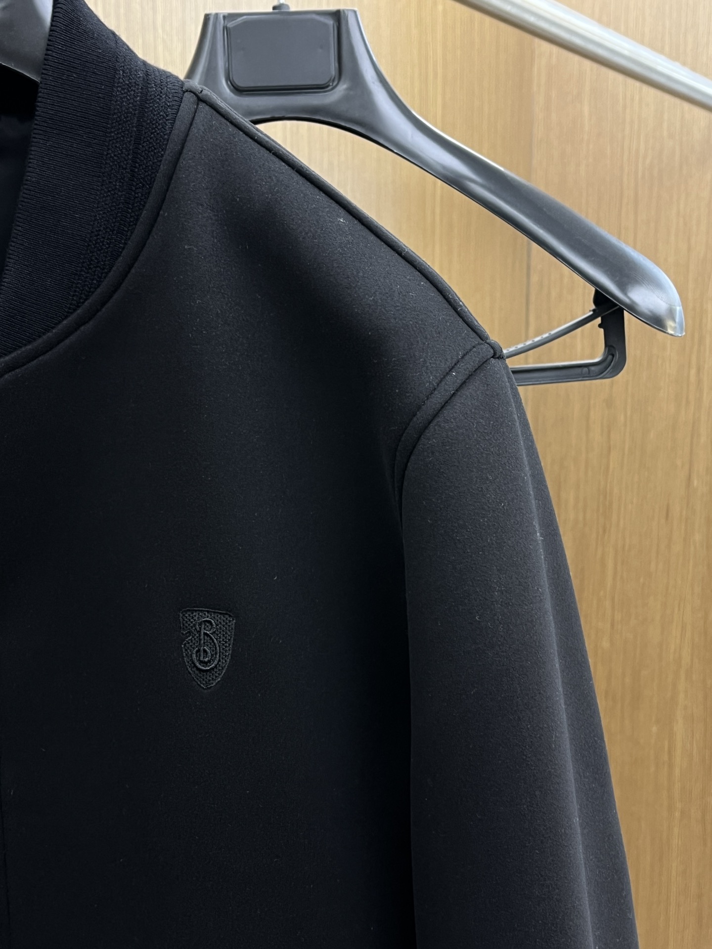 秋冬 BBR 🔥新品棒球服外套夹克！独家定制面料，简单大方  干净利落剪裁 ，手感软糯干爽，上身效果挺括