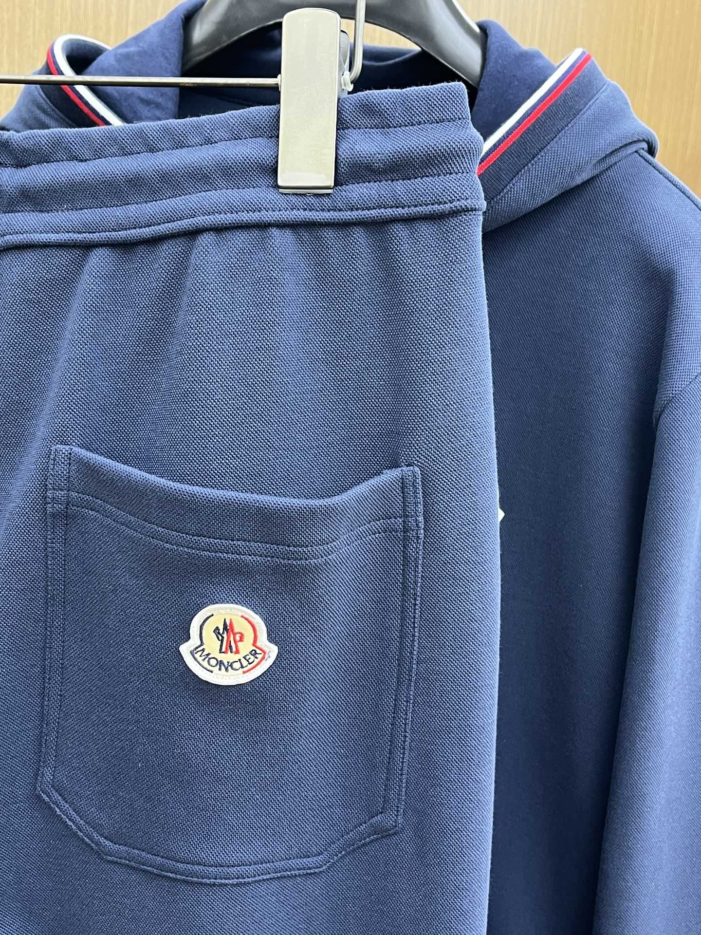 早春/套 Mon 🔥🔥春夏最新品套装系列-专柜同步有售，原单狠货休闲时尚套装，上身很有特点！吸睛而有亮点