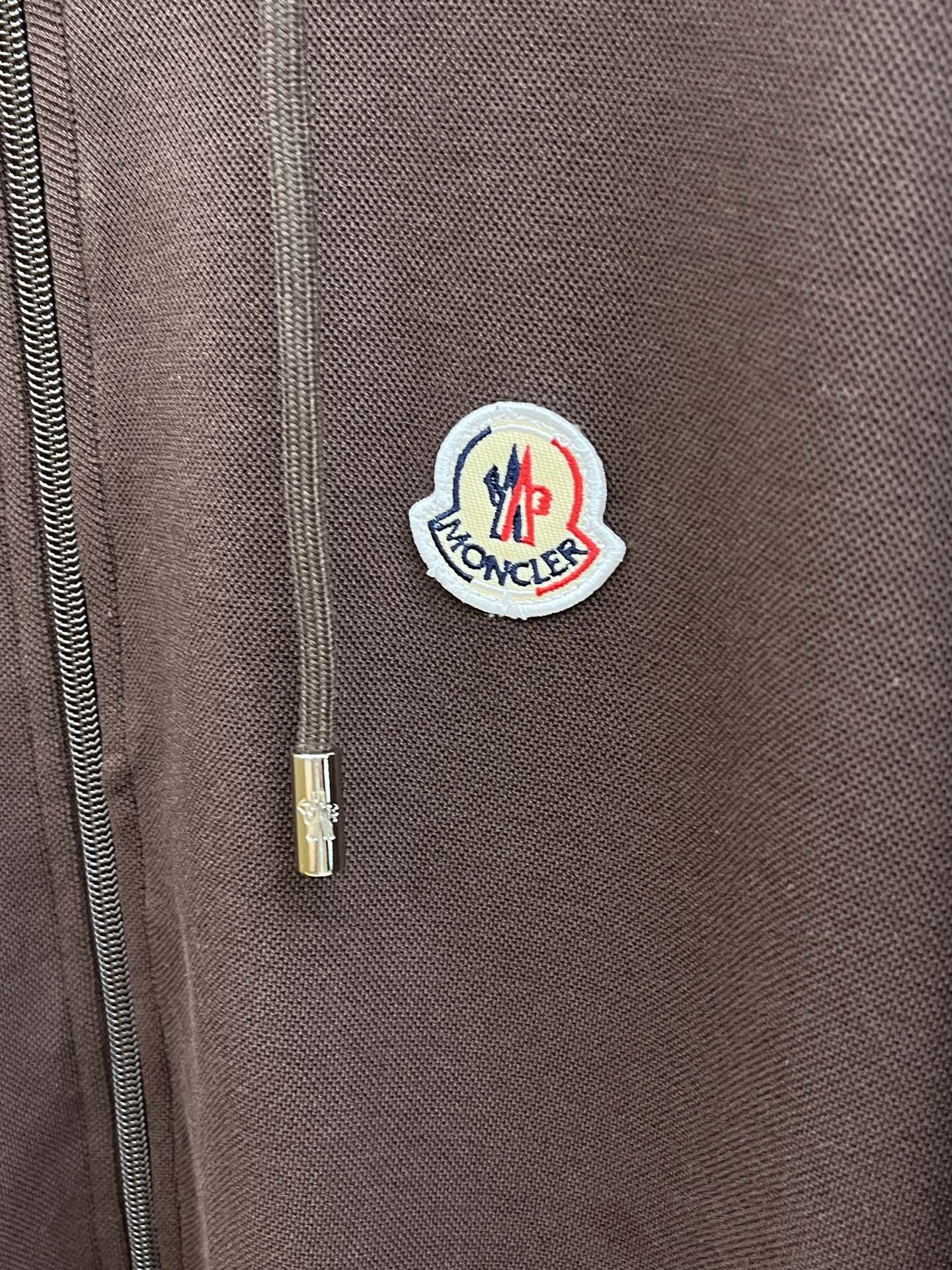 早春/套 Mon 🔥🔥春夏最新品套装系列-专柜同步有售，原单狠货休闲时尚套装，上身很有特点！吸睛而有亮点