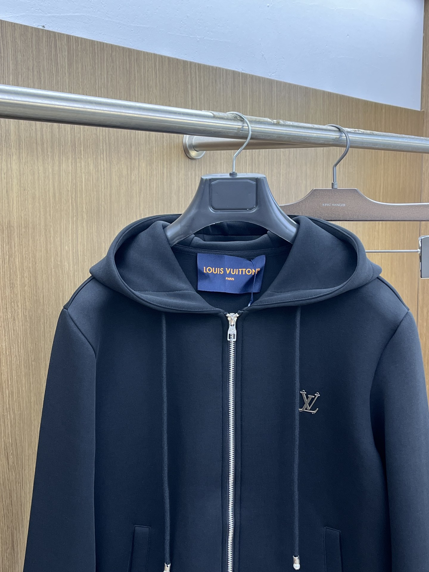 秋冬 LV 🔥🔥高端品质 2025秋冬最新爆款夹克外套 面料精选高支高密双股空气层长绒棉 手感超级舒服 