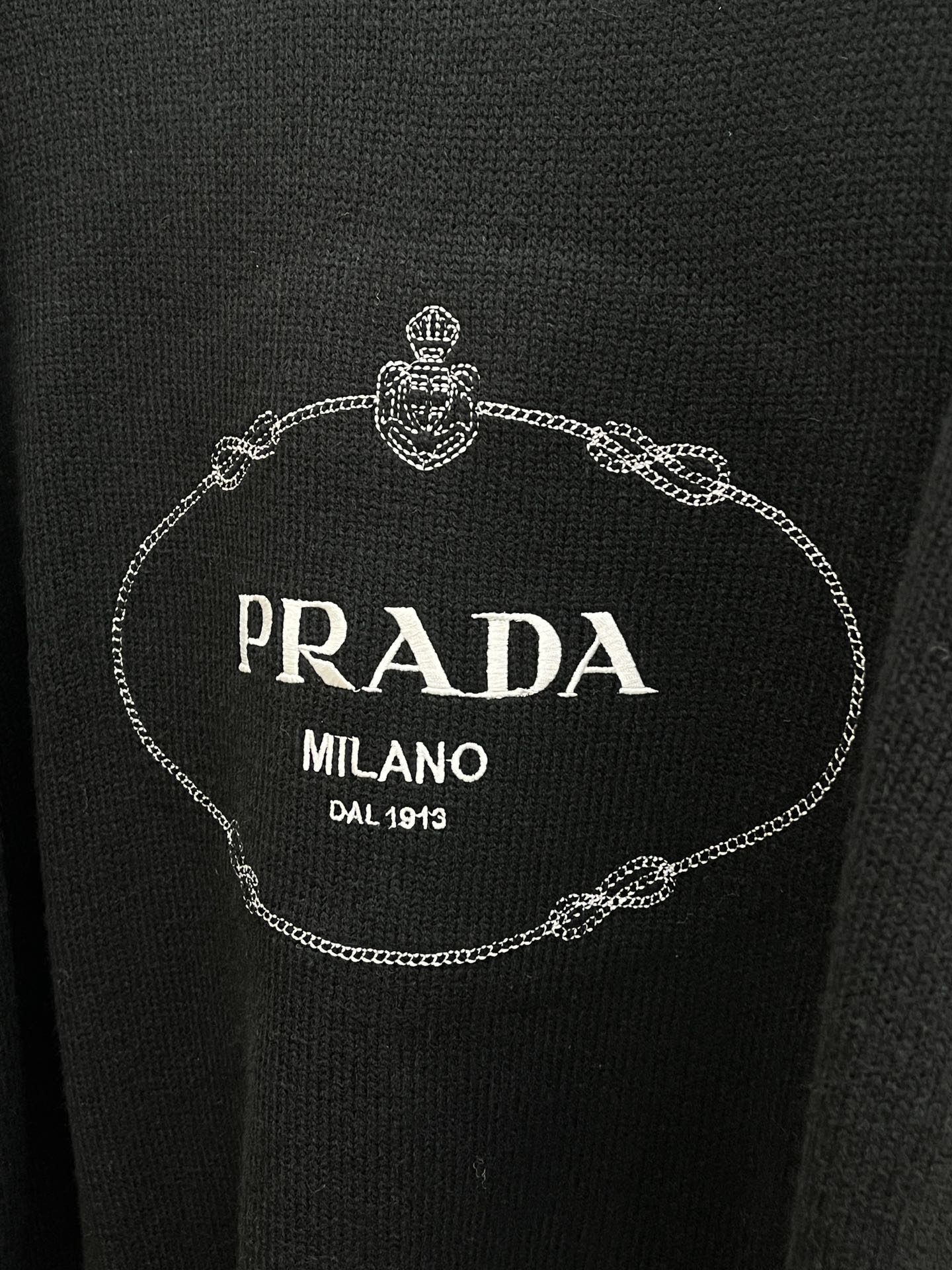 秋冬 LV 毛衣 🔥火啊2025秋冬最新系列，专柜1:1顶级复刻，全品相！潮人必备单品！懂货的老铁赶紧下