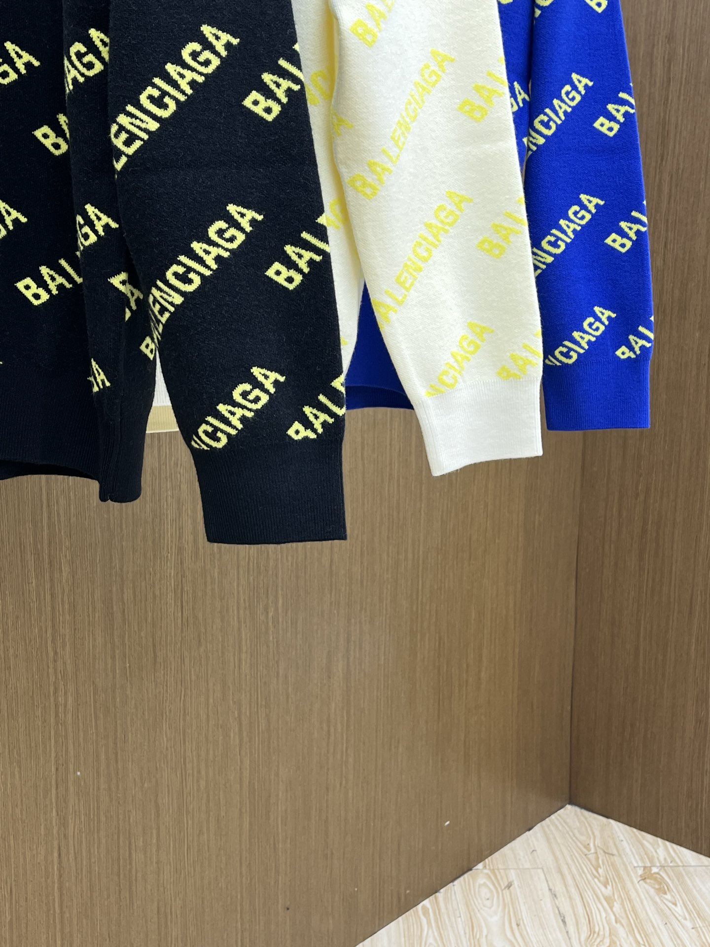 秋冬 BBG 毛衣 🔥火啊2025秋冬最新系列，专柜1:1顶级复刻，全品相！潮人必备单品！懂货的老铁赶紧