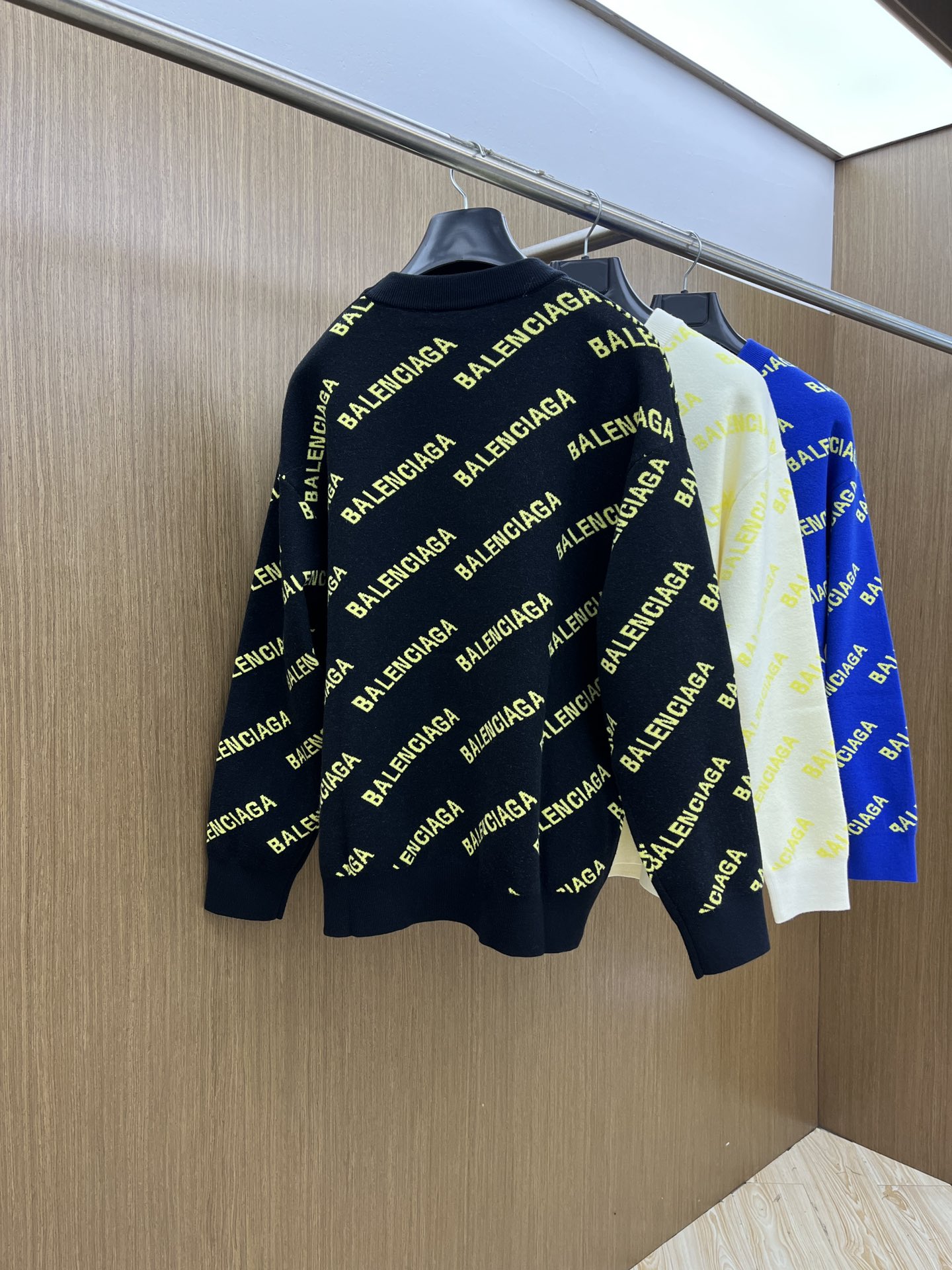 秋冬 BBG 毛衣 🔥火啊2025秋冬最新系列，专柜1:1顶级复刻，全品相！潮人必备单品！懂货的老铁赶紧