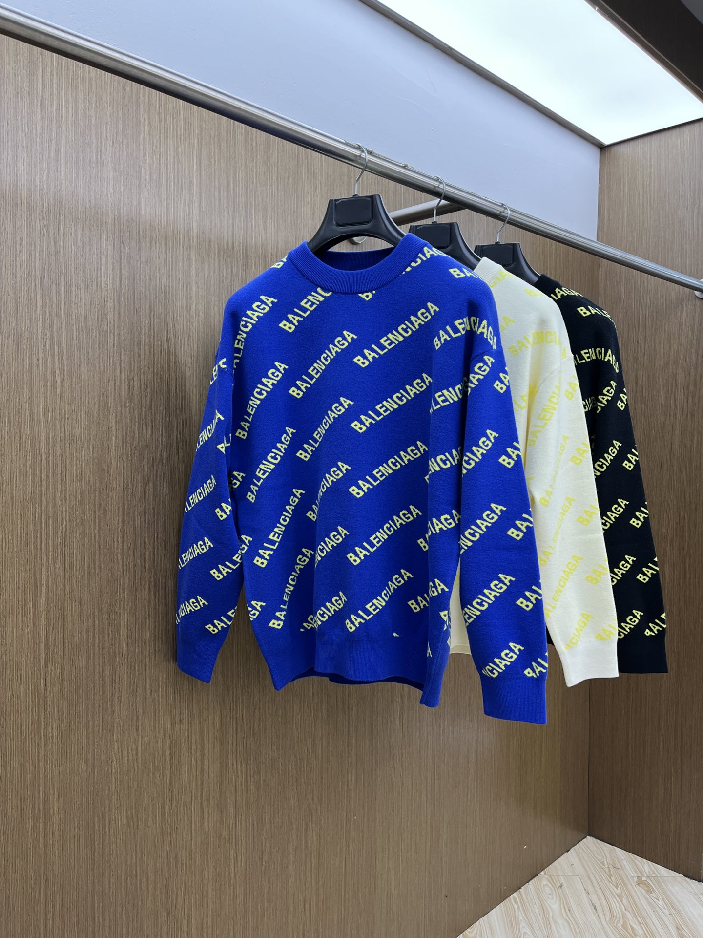 秋冬 BBG 毛衣 🔥火啊2025秋冬最新系列，专柜1:1顶级复刻，全品相！潮人必备单品！懂货的老铁赶紧