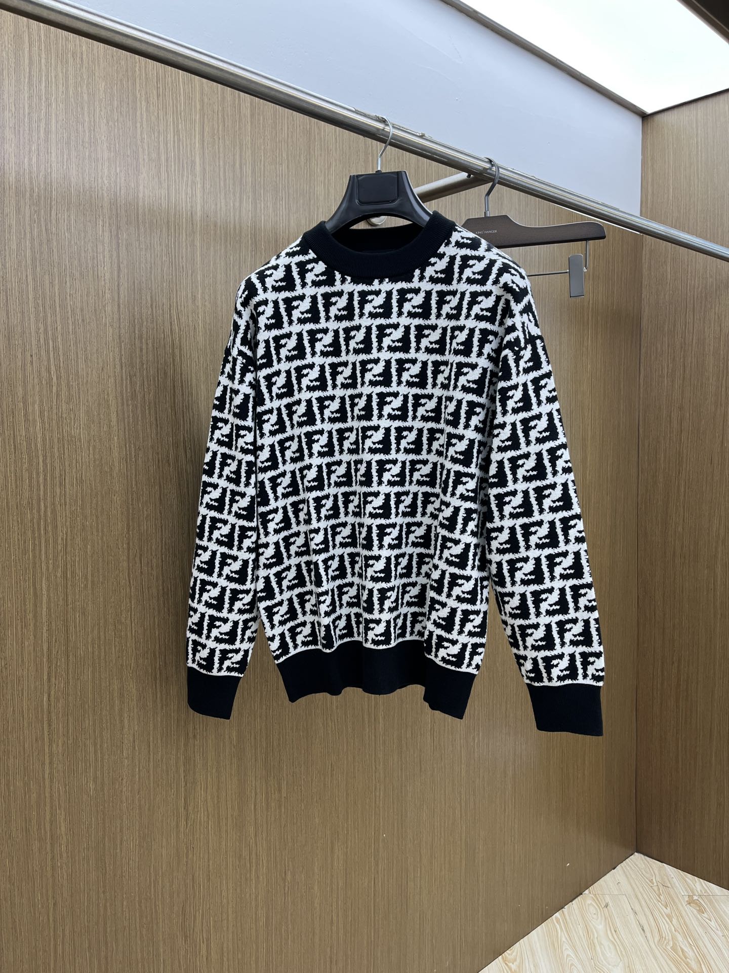 秋冬 FD 毛衣 🔥火啊2025秋冬最新系列，专柜1:1顶级复刻，全品相！潮人必备单品！懂货的老铁赶紧下