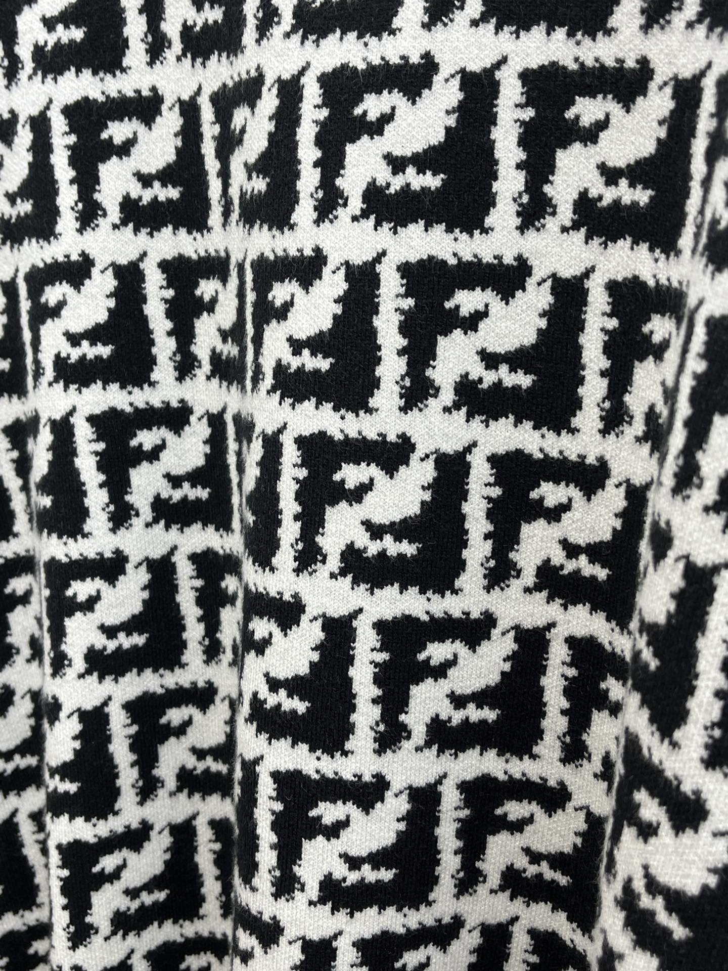 秋冬 FD 毛衣 🔥火啊2025秋冬最新系列，专柜1:1顶级复刻，全品相！潮人必备单品！懂货的老铁赶紧下