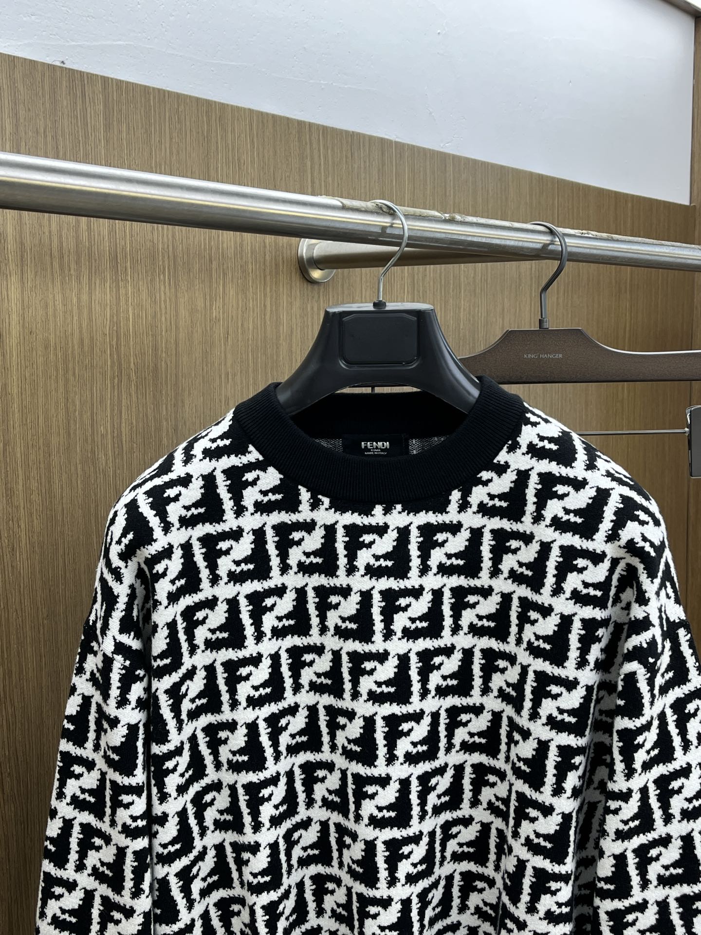 秋冬 FD 毛衣 🔥火啊2025秋冬最新系列，专柜1:1顶级复刻，全品相！潮人必备单品！懂货的老铁赶紧下