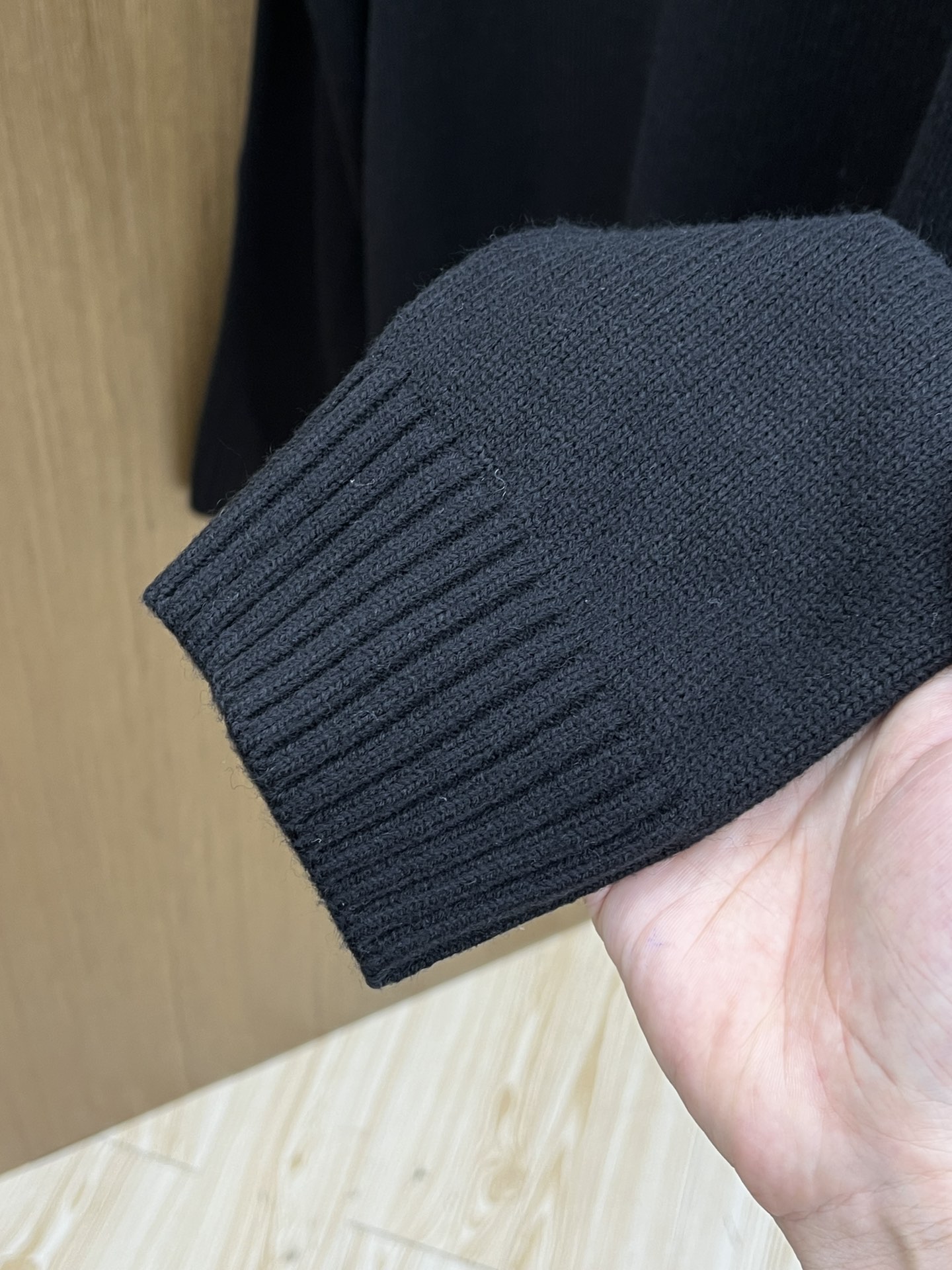 秋冬 PD 毛衣 🔥火啊2025秋冬最新系列，专柜1:1顶级复刻，全品相！潮人必备单品！懂货的老铁赶紧下