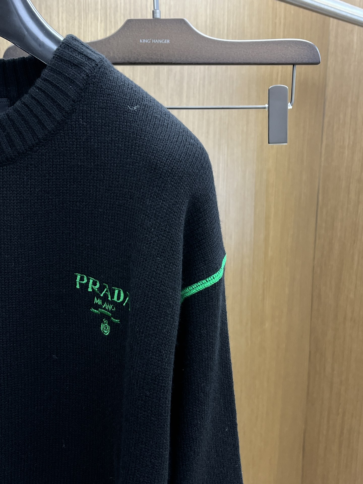 秋冬 PD 毛衣 🔥火啊2025秋冬最新系列，专柜1:1顶级复刻，全品相！潮人必备单品！懂货的老铁赶紧下