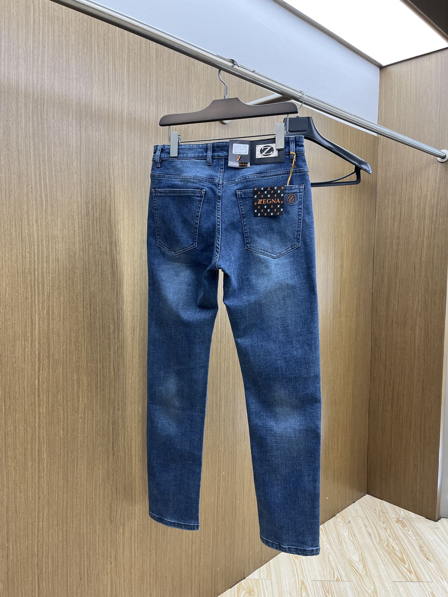 秋冬 ZZ 🔥🔥高端定制、25SS秋冬最新款牛仔裤 柜台同步发售 进口固色面料 原版定制复刻 客供五金辅