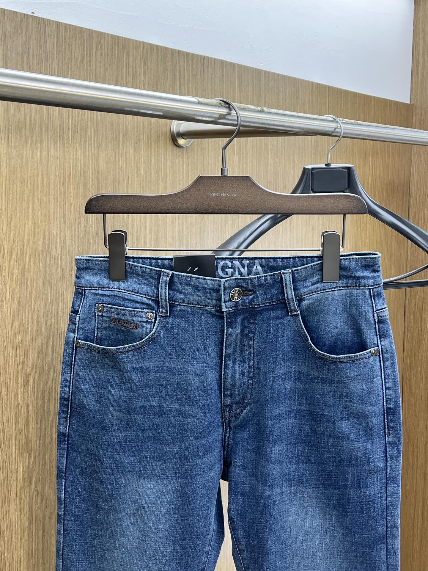 秋冬 ZZ 🔥🔥高端定制、25SS秋冬最新款牛仔裤 柜台同步发售 进口固色面料 原版定制复刻 客供五金辅