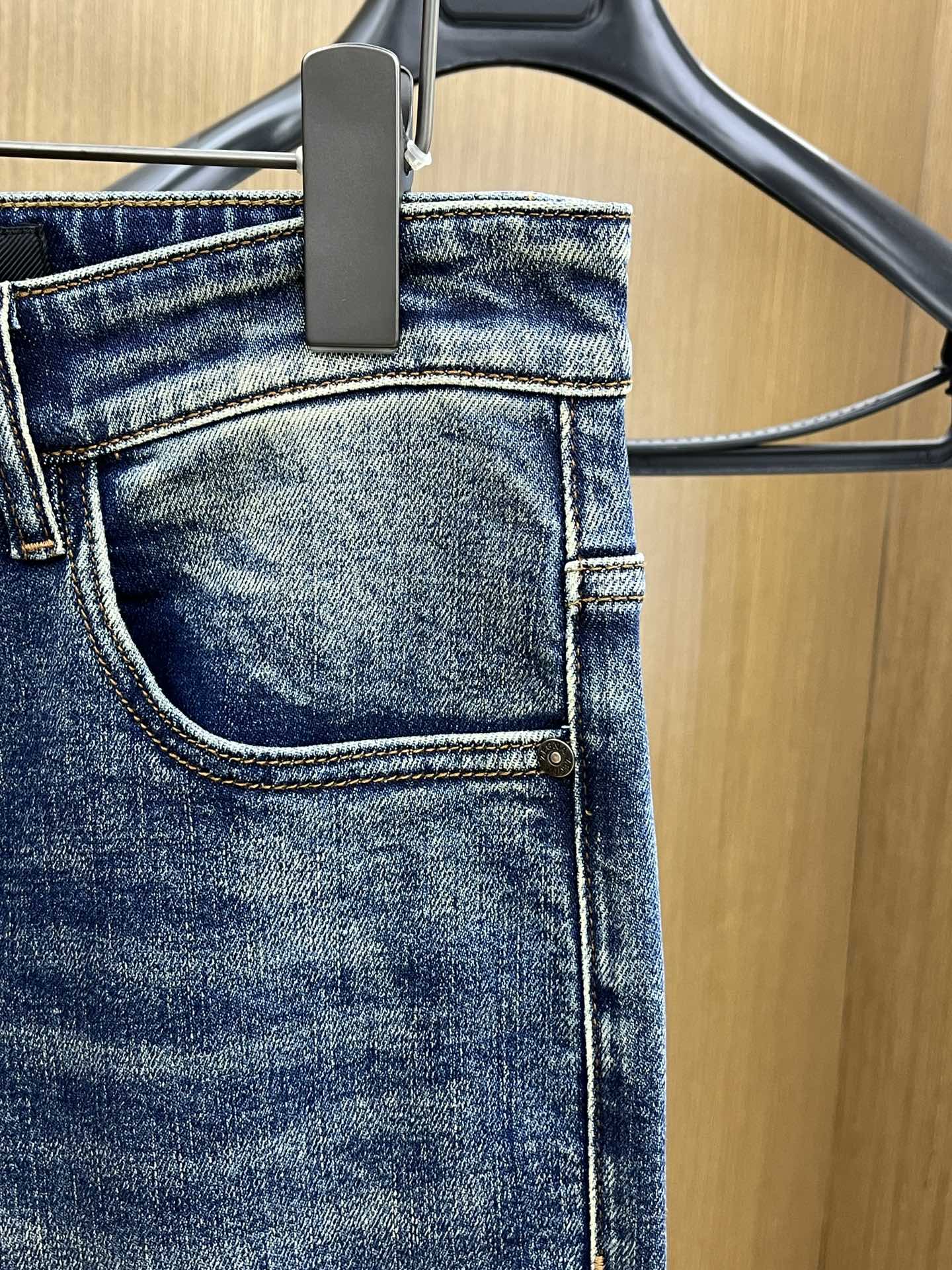 秋冬 ZZ 🔥🔥高端定制、25SS秋冬最新款牛仔裤 柜台同步发售 进口固色面料 原版定制复刻 客供五金辅