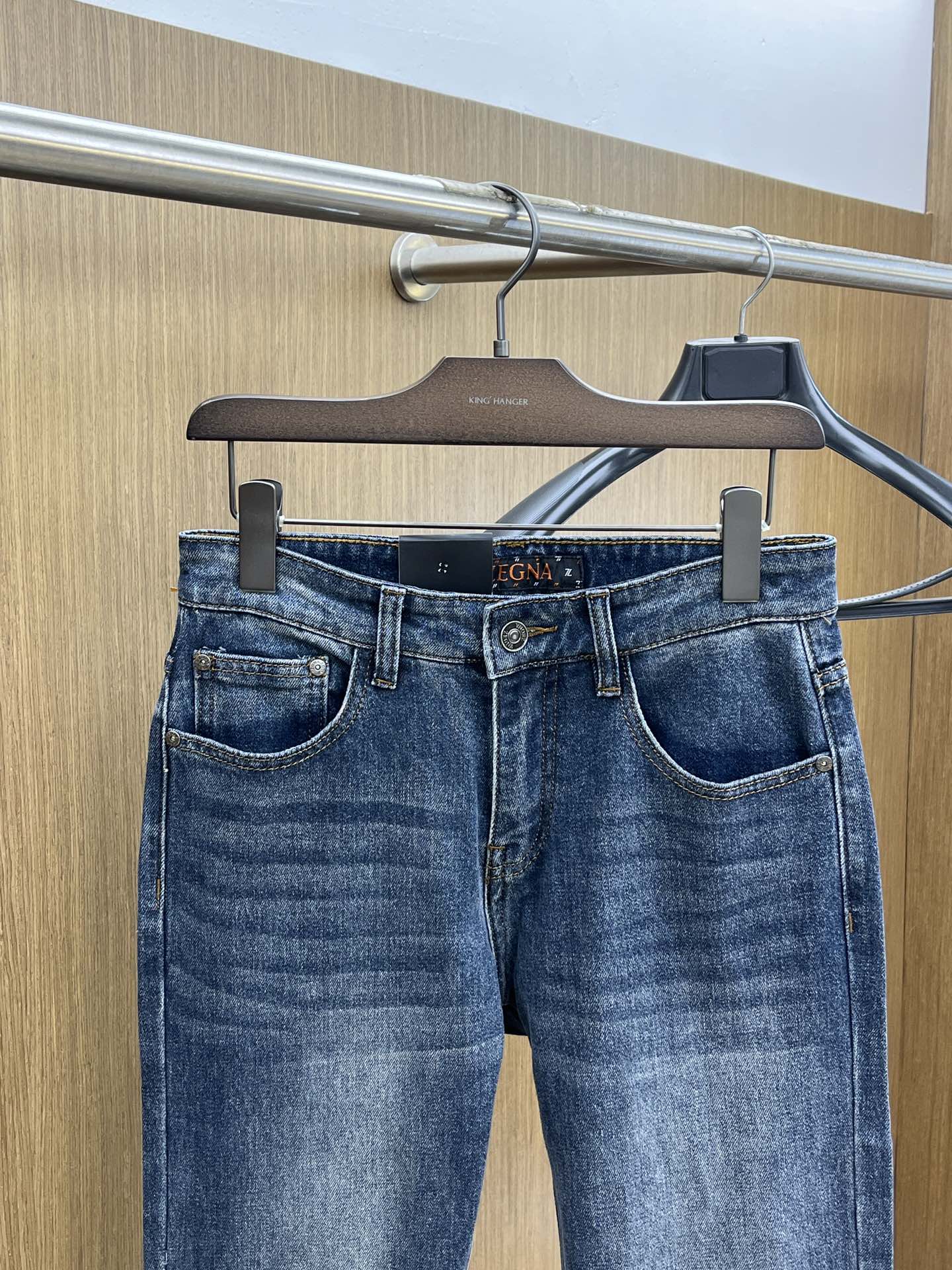 秋冬 ZZ 🔥🔥高端定制、25SS秋冬最新款牛仔裤 柜台同步发售 进口固色面料 原版定制复刻 客供五金辅