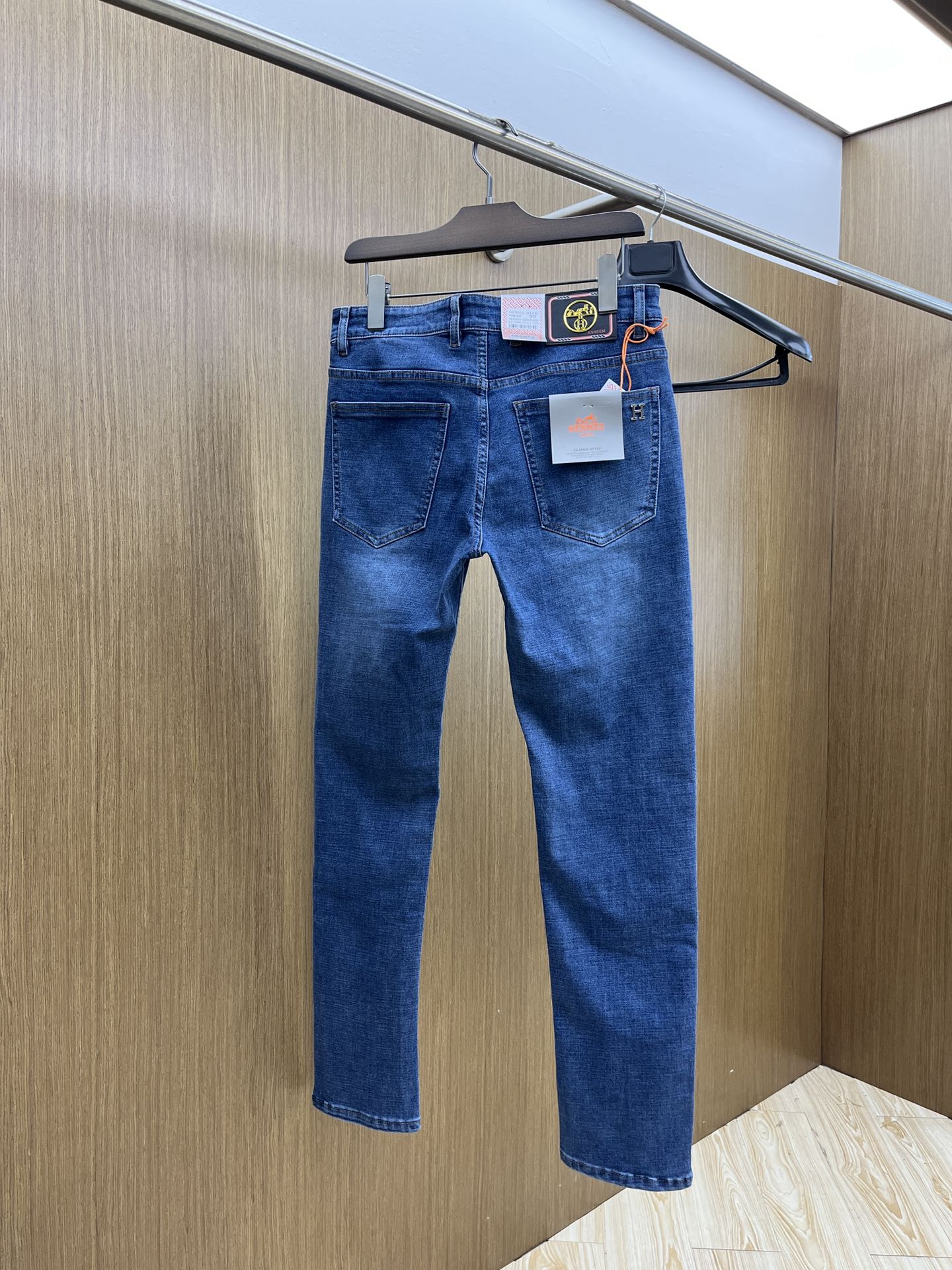 秋冬 HER 🔥🔥高端定制、25SS秋冬最新款牛仔裤 柜台同步发售 进口固色面料 原版定制复刻 客供五金