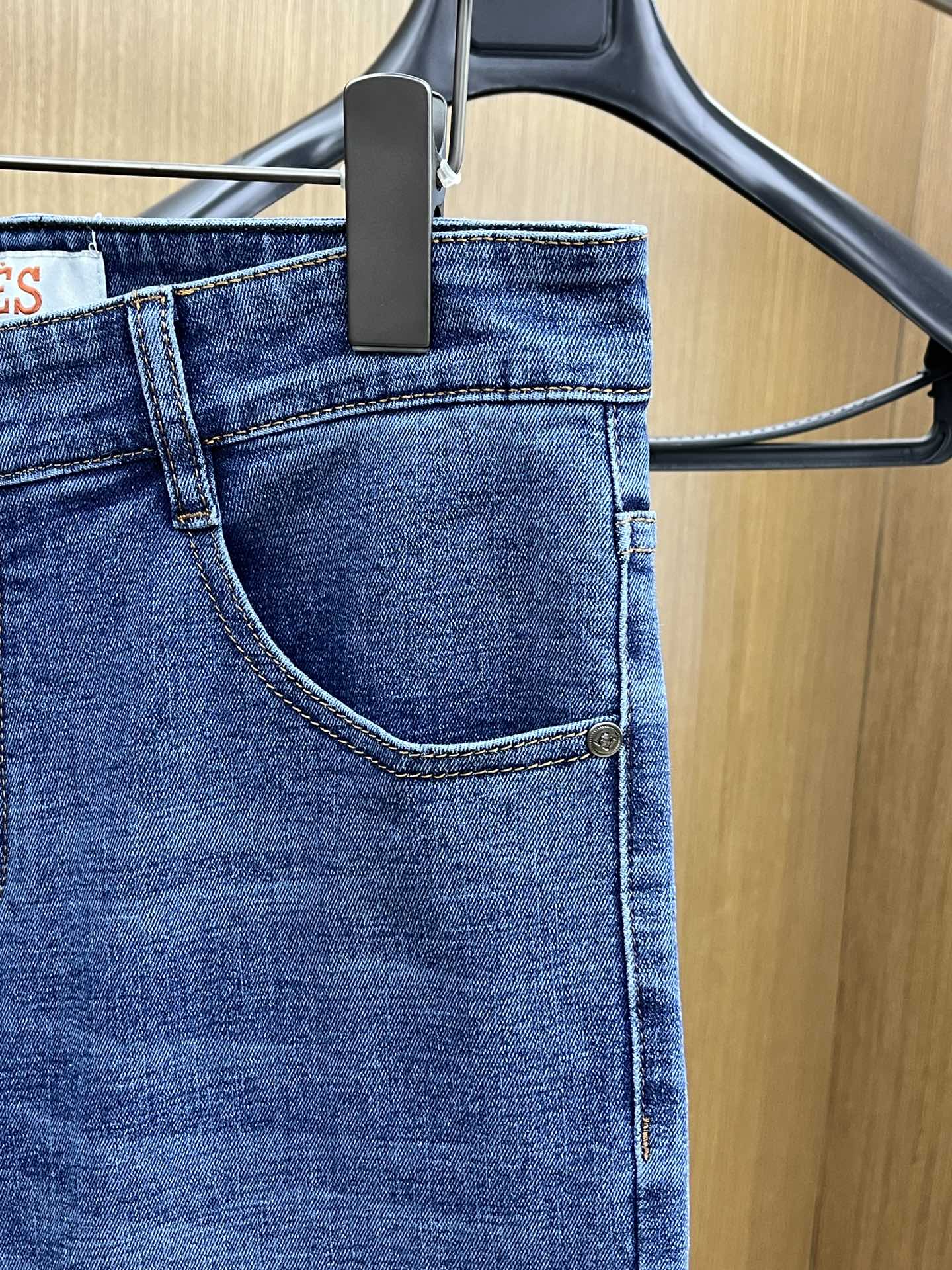 秋冬 HER 🔥🔥高端定制、25SS秋冬最新款牛仔裤 柜台同步发售 进口固色面料 原版定制复刻 客供五金