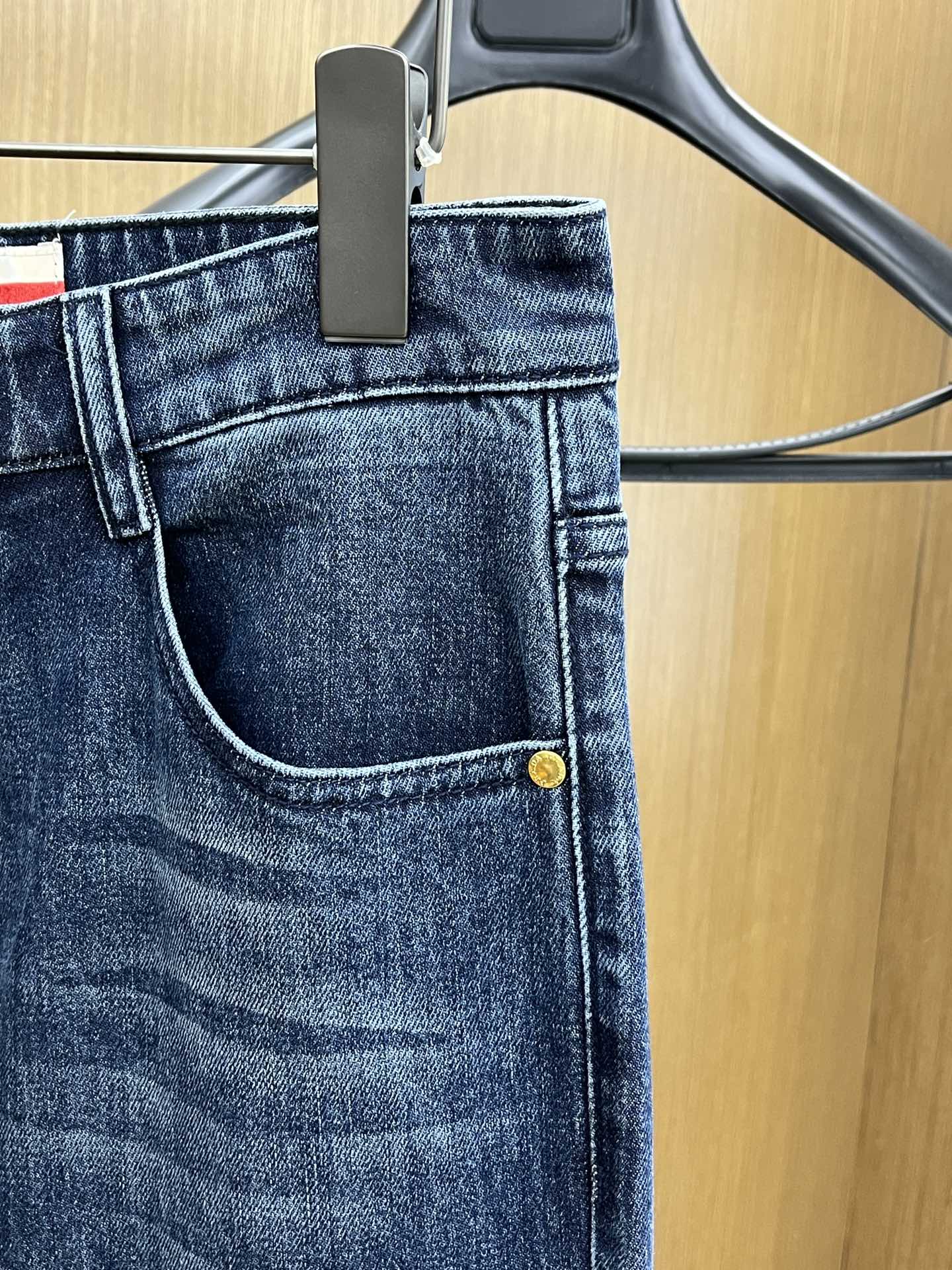 秋冬 PD 🔥🔥高端定制、25SS秋冬最新款牛仔裤 柜台同步发售 进口固色面料 原版定制复刻 客供五金辅