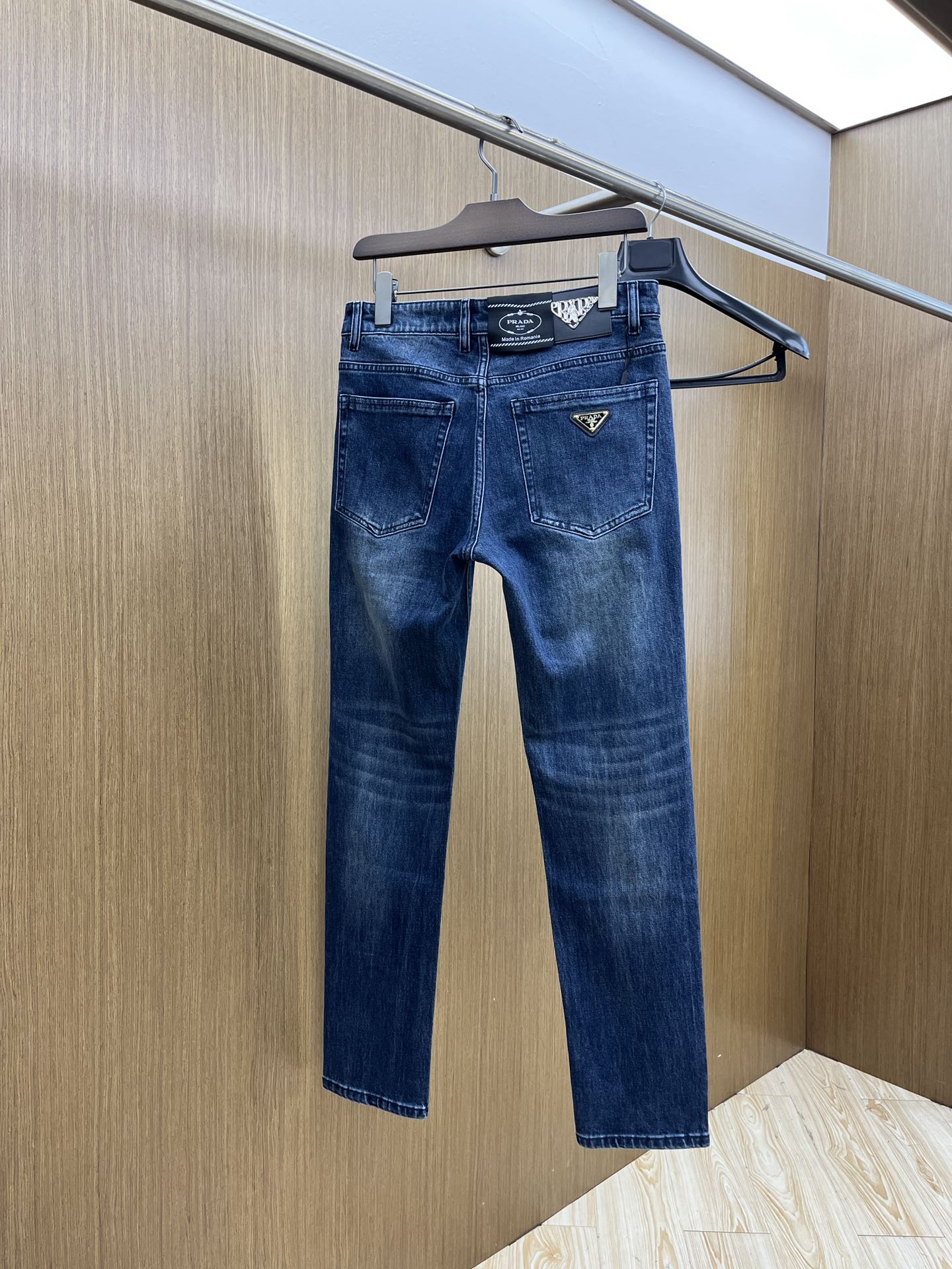 秋冬 PD 🔥🔥高端定制、25SS秋冬最新款牛仔裤 柜台同步发售 进口固色面料 原版定制复刻 客供五金辅