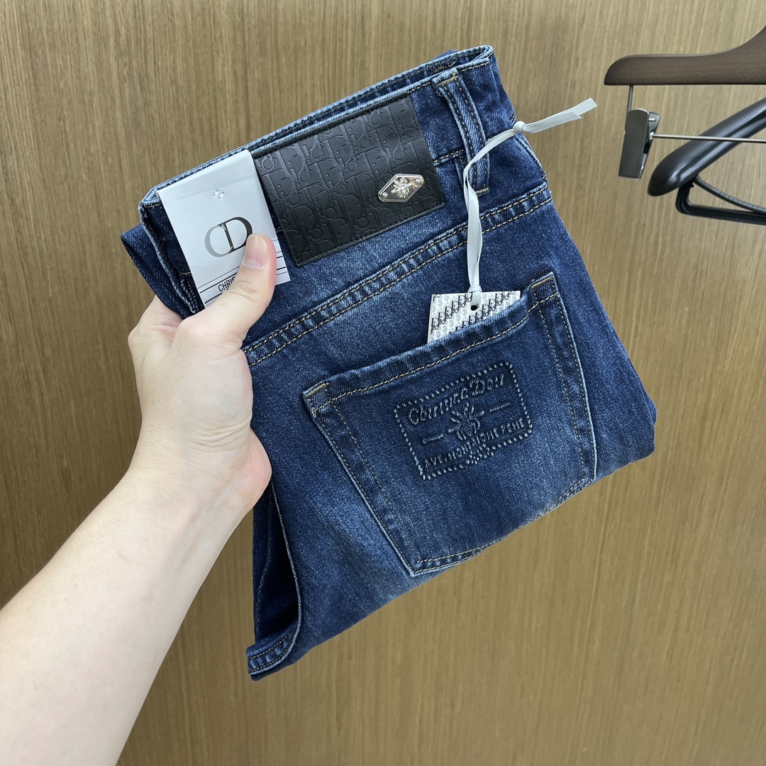 秋冬 CD 🔥🔥高端定制、25SS秋冬最新款牛仔裤 柜台同步发售 进口固色面料 原版定制复刻 客供五金辅