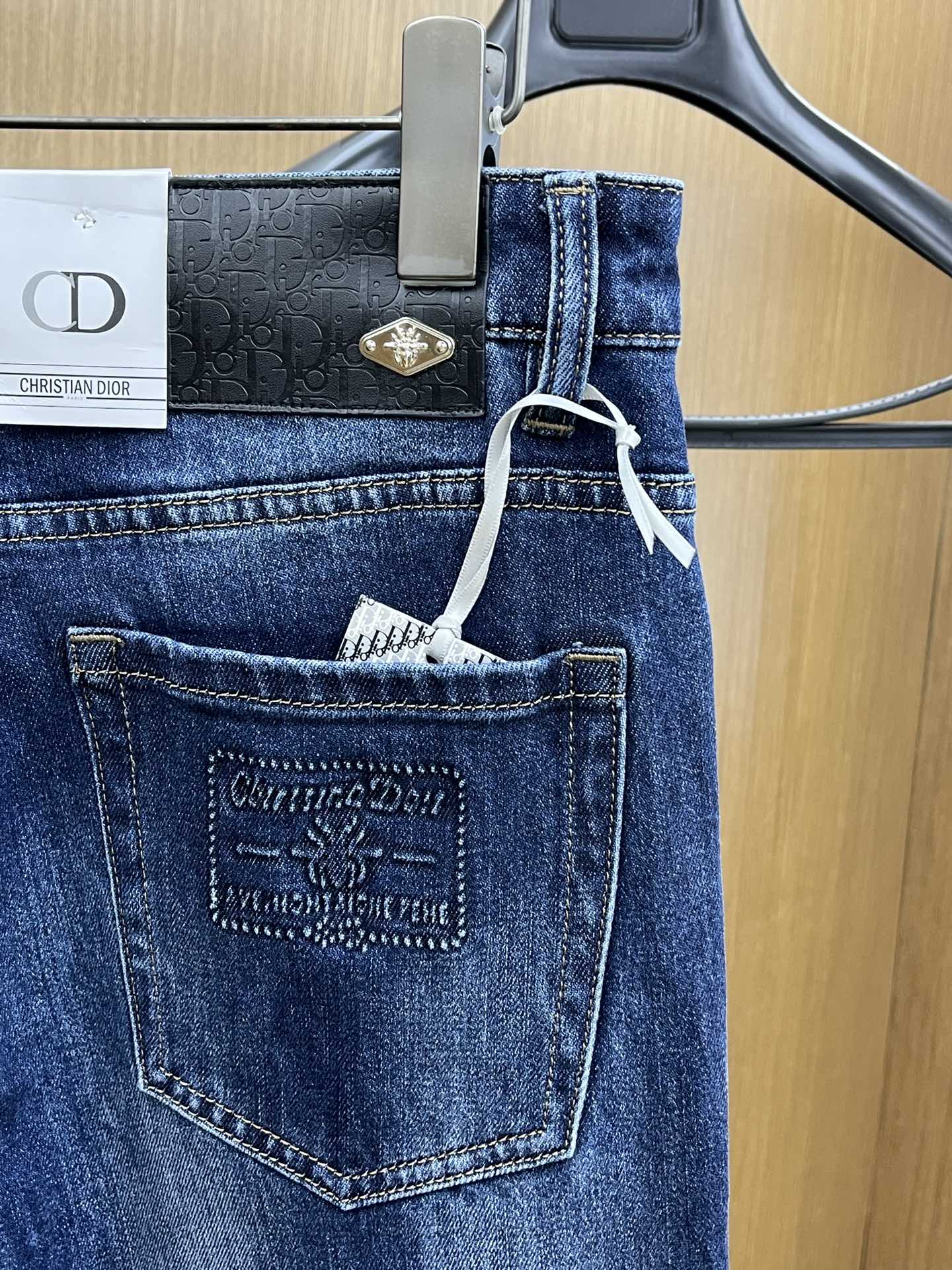 秋冬 CD 🔥🔥高端定制、25SS秋冬最新款牛仔裤 柜台同步发售 进口固色面料 原版定制复刻 客供五金辅