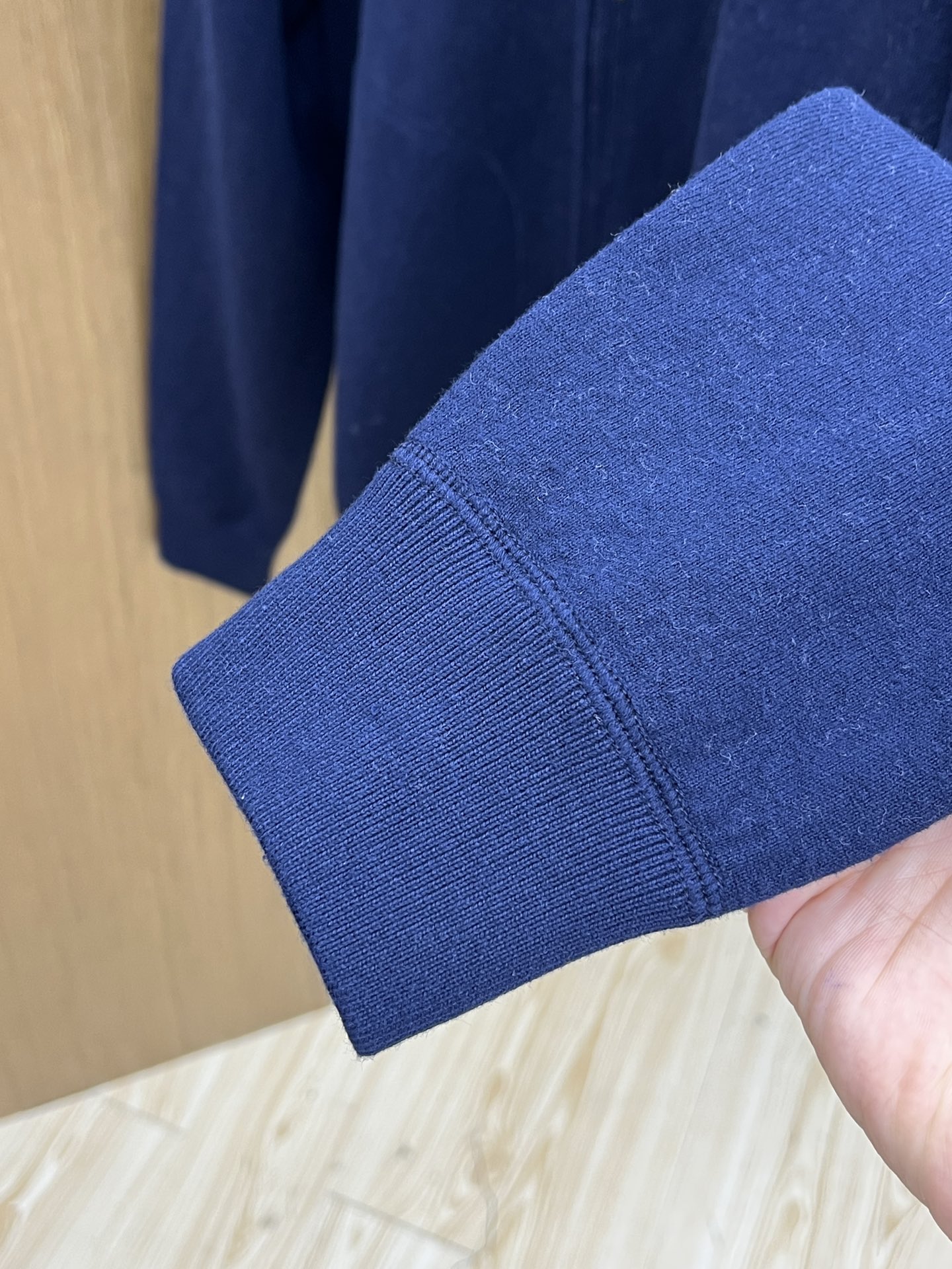 Dior迪奥经典秋冬新款套装羊毛复合提花连帽拉链外套男女同款，最高版本可对比🆚这款连帽运动夹克采用日本优