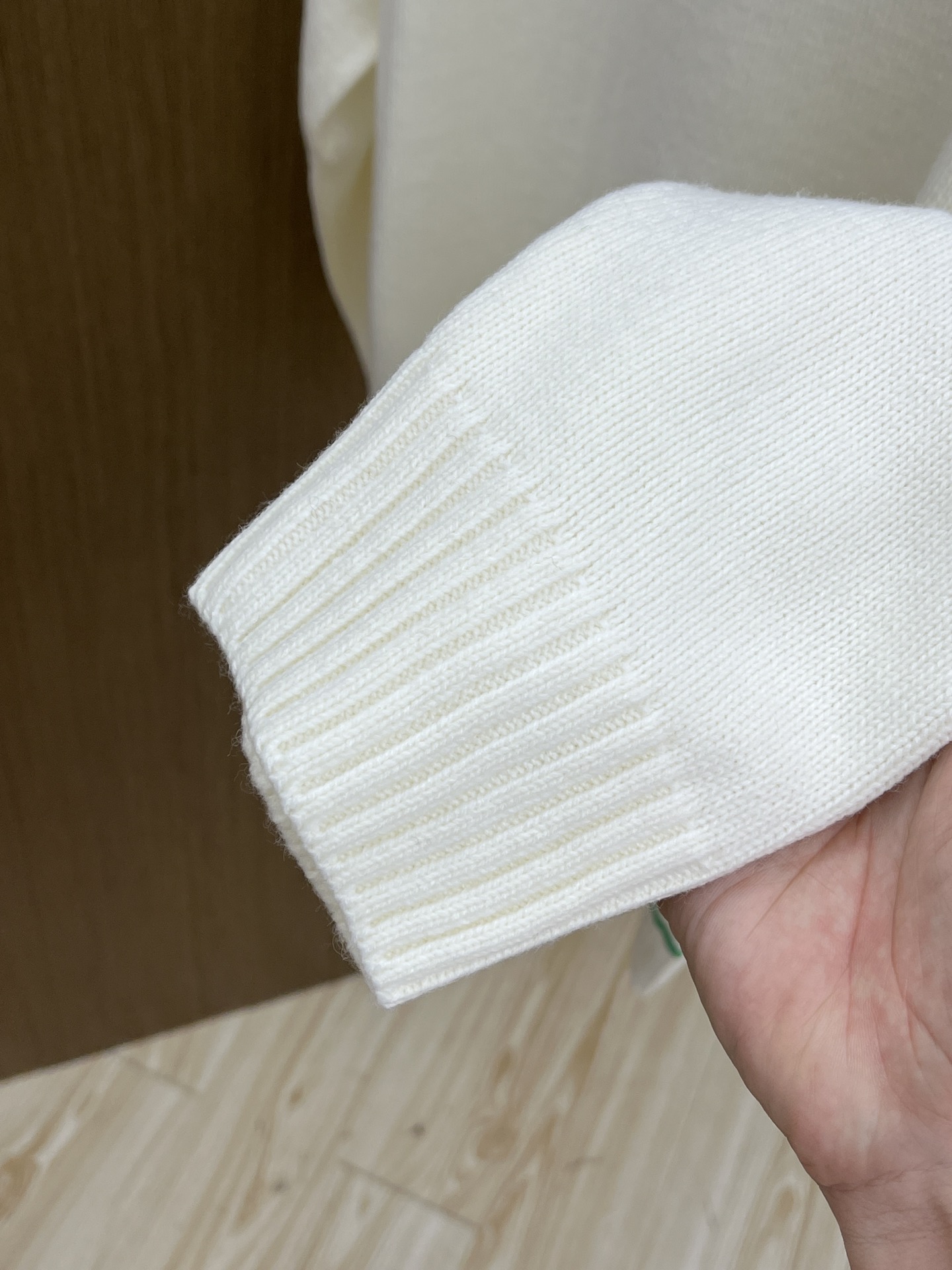 秋冬 PD 毛衣 🔥火啊2025秋冬最新系列，专柜1:1顶级复刻，全品相！潮人必备单品！懂货的老铁赶紧下