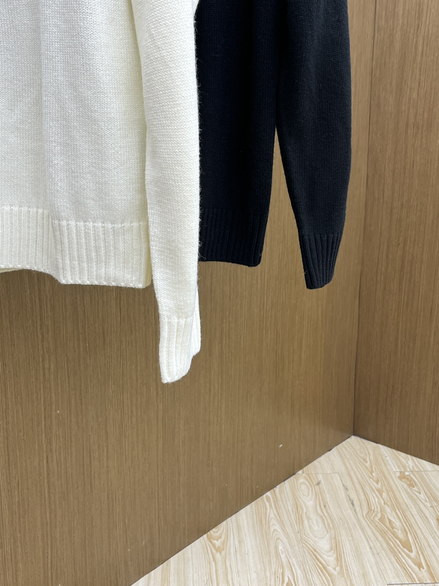 秋冬 guc 毛衣 🔥火啊2025秋冬最新系列，专柜1:1顶级复刻，全品相！潮人必备单品！懂货的老铁赶紧