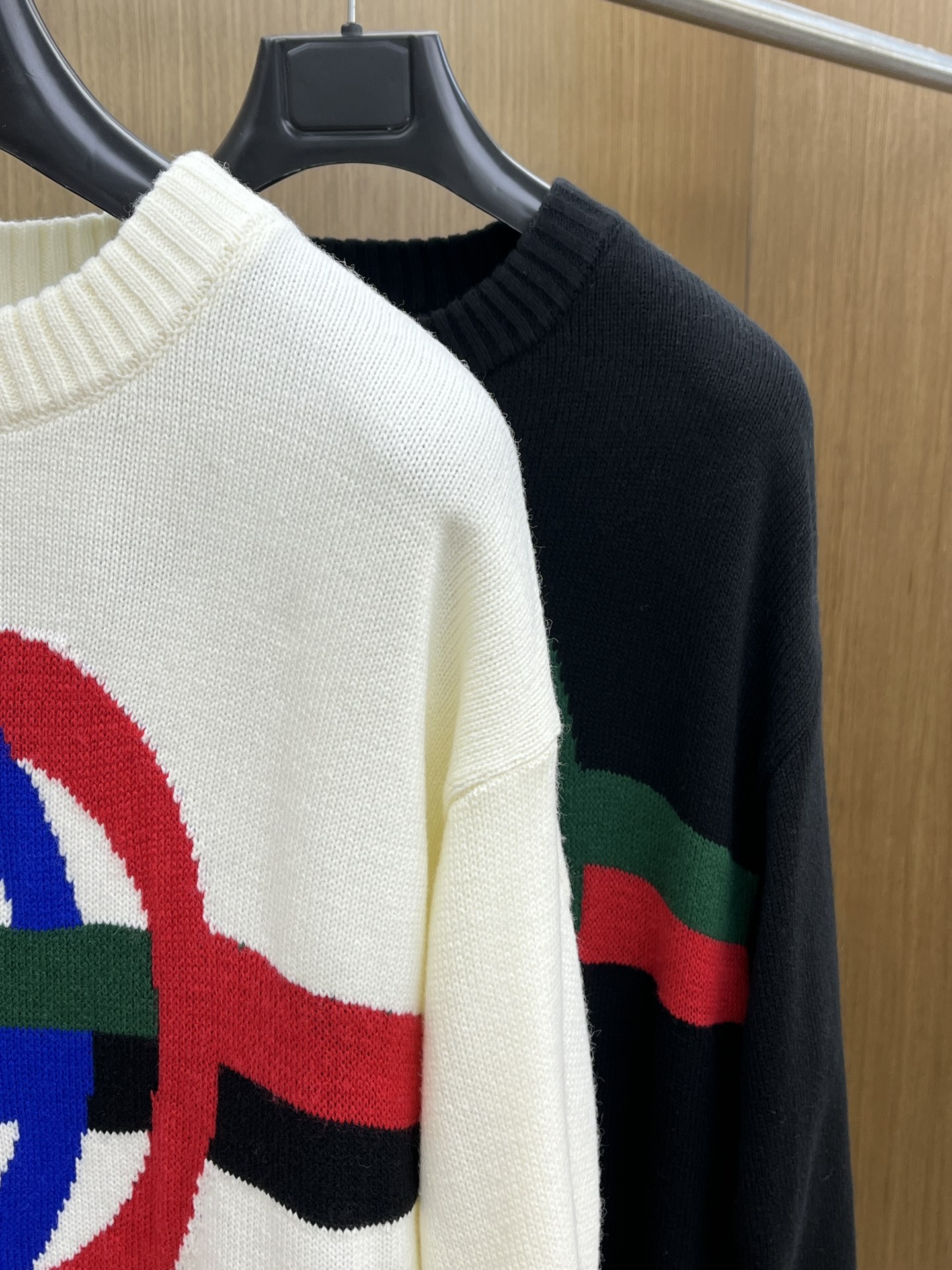 秋冬 guc 毛衣 🔥火啊2025秋冬最新系列，专柜1:1顶级复刻，全品相！潮人必备单品！懂货的老铁赶紧