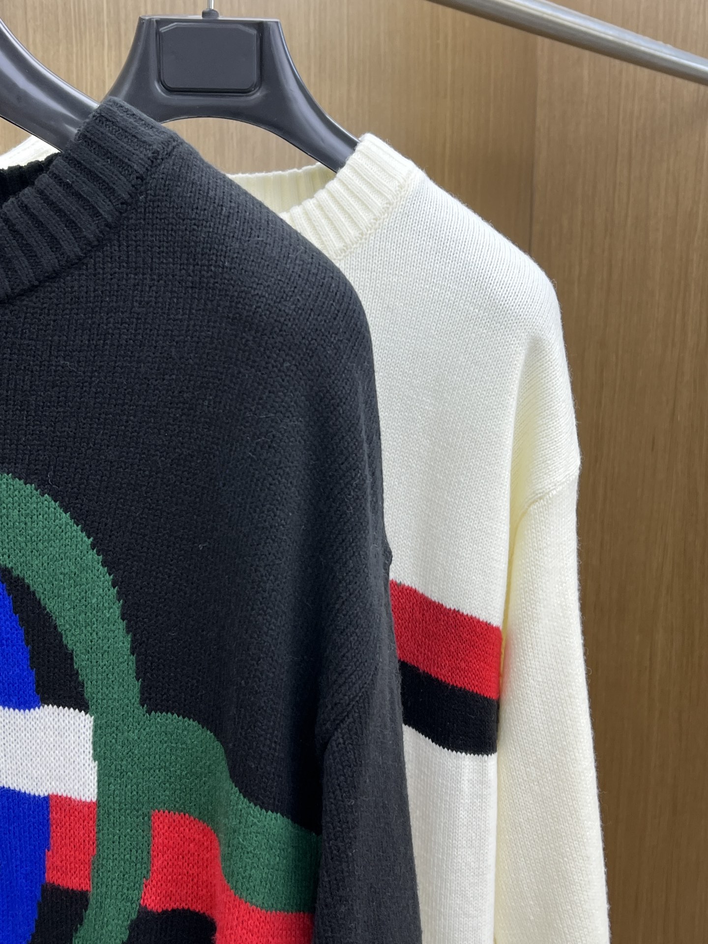 秋冬 Guc 毛衣 🔥火啊2025秋冬最新系列，专柜1:1顶级复刻，全品相！潮人必备单品！懂货的老铁赶紧