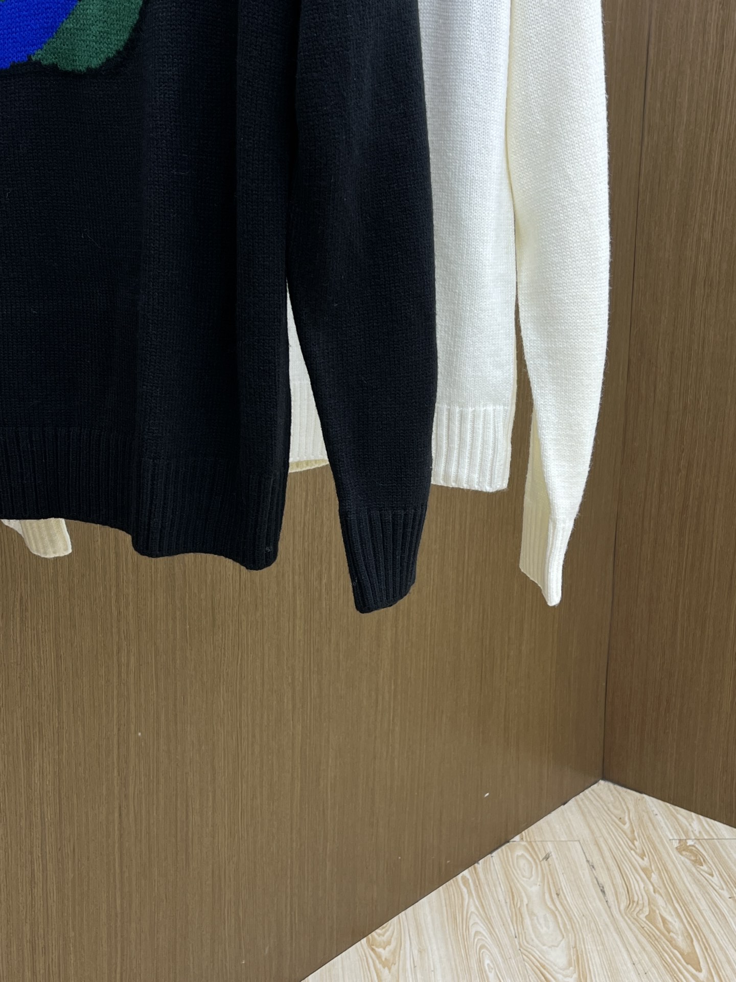 秋冬 Guc 毛衣 🔥火啊2025秋冬最新系列，专柜1:1顶级复刻，全品相！潮人必备单品！懂货的老铁赶紧